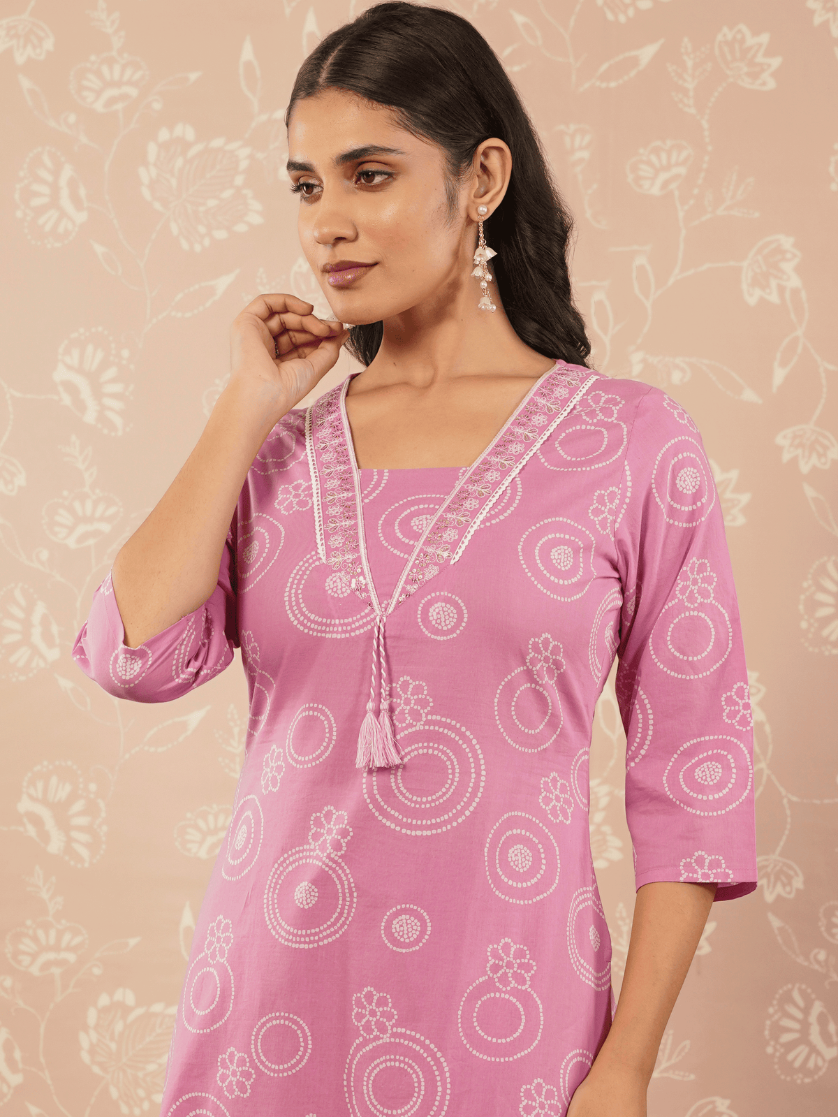 Embroidered Soft Cotton Geometric Straight Pink Kurta