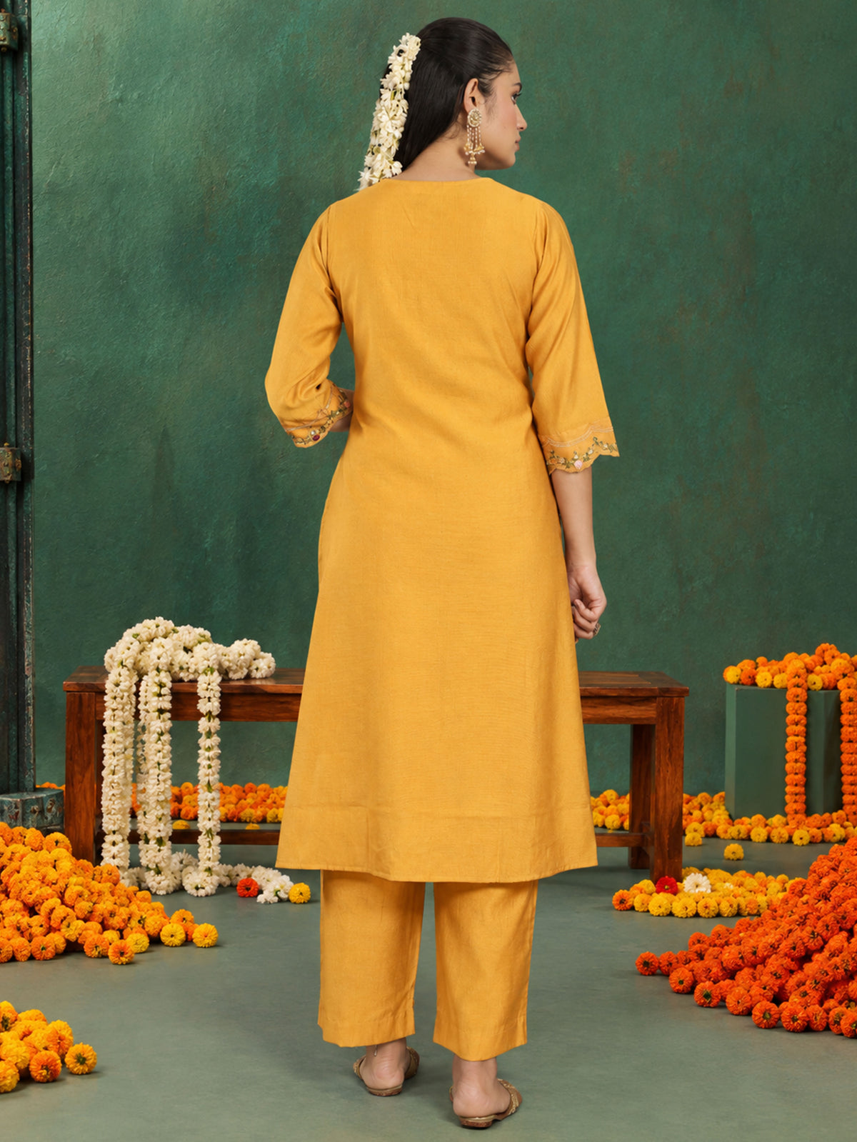 Embroidered Blended Silk Solid Straight Yellow Kurta