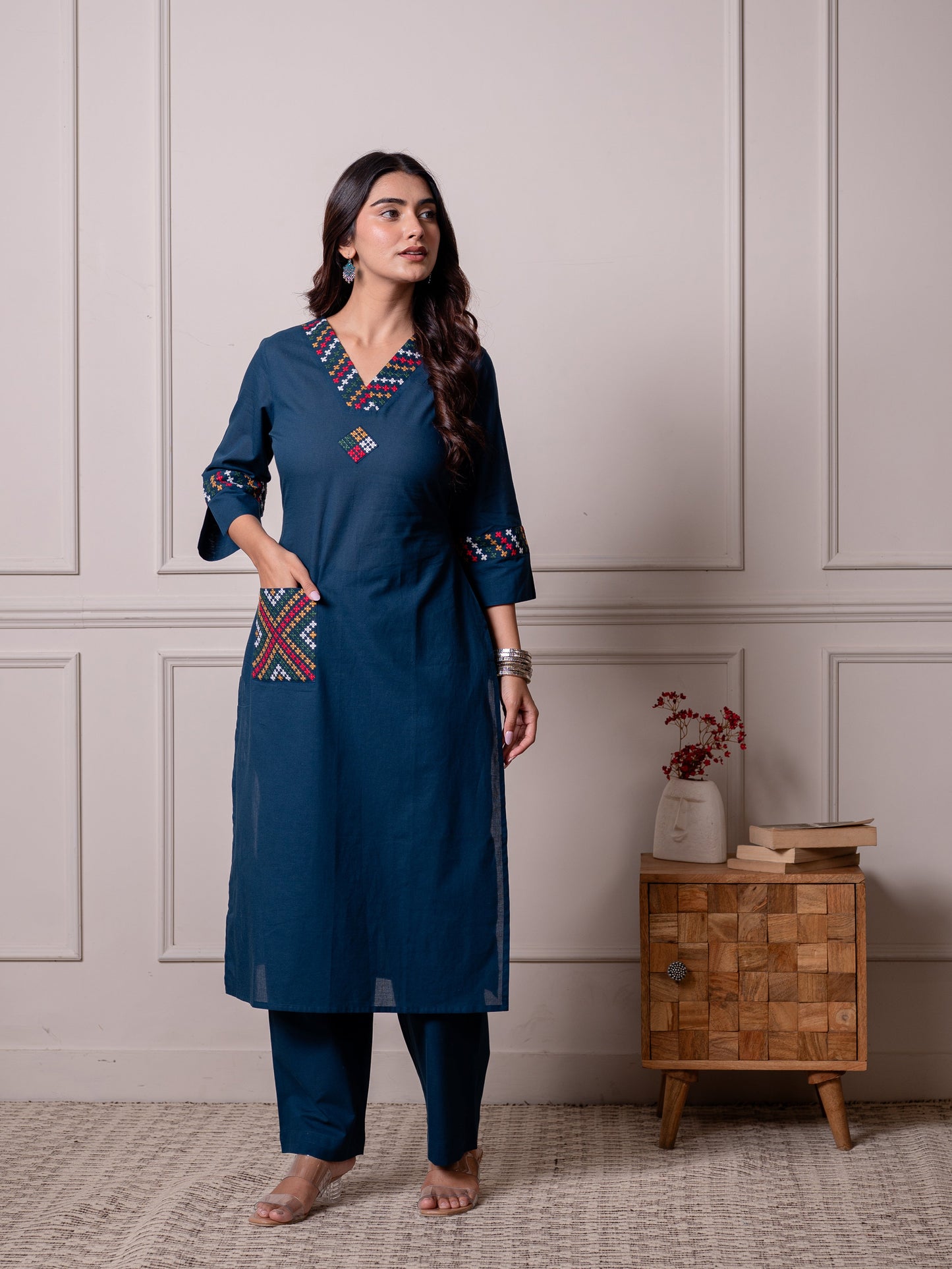 Embroidered Soft cotton Solid Straight Blue Kurta