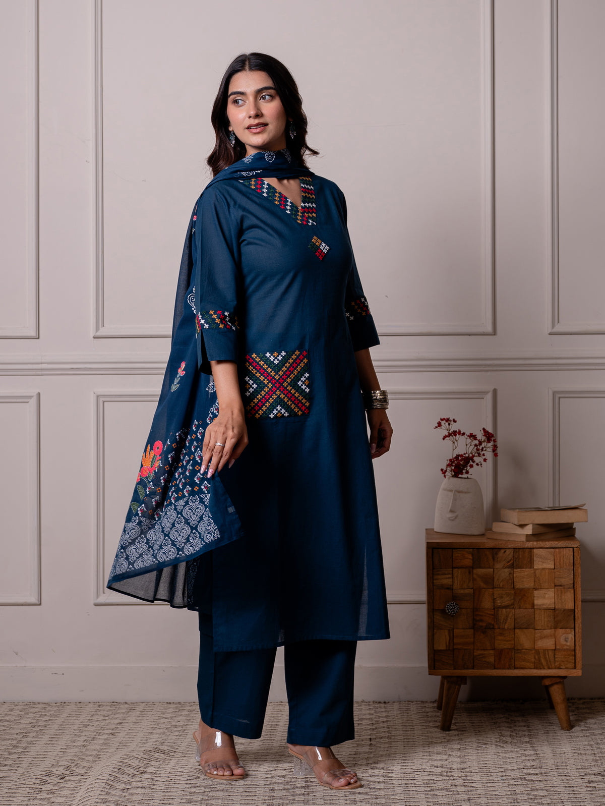Embroidered Soft Cotton Solid Straight Blue Kurta