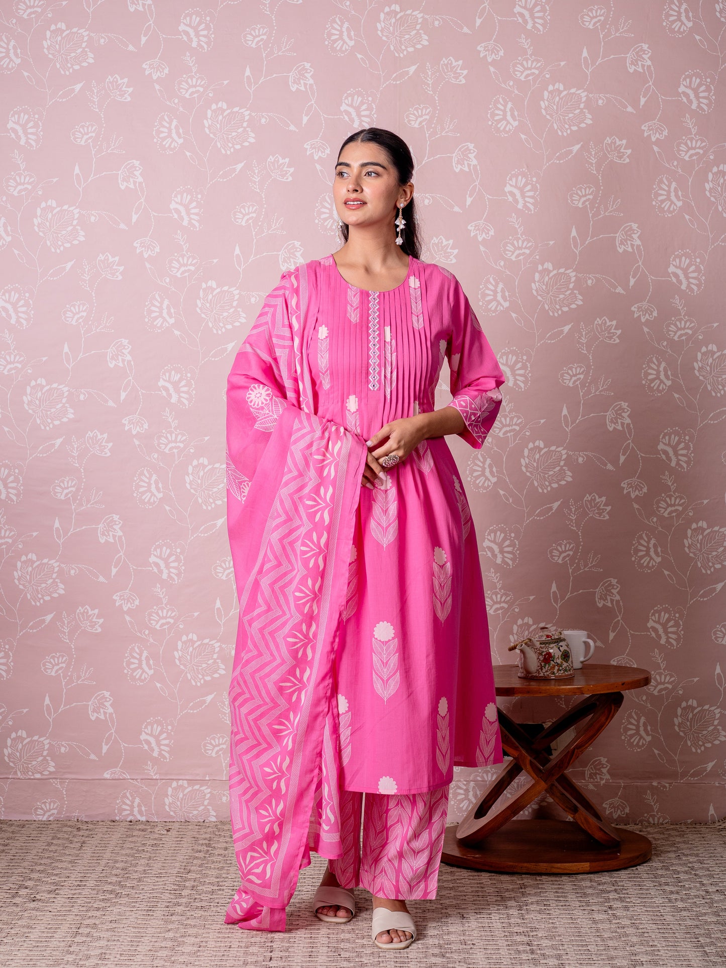 Cotton voile Butta Dupatta Pink Dupatta