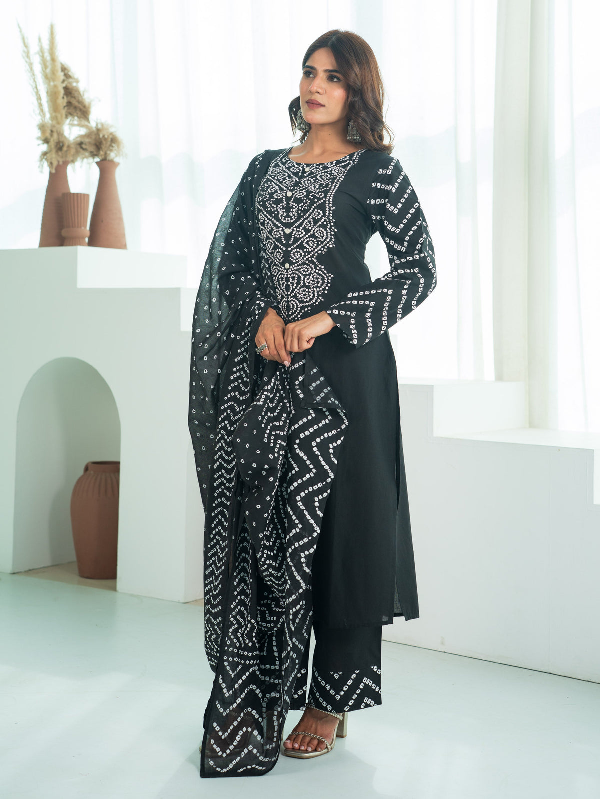 Cotton Voile Bandhani Black Dupatta