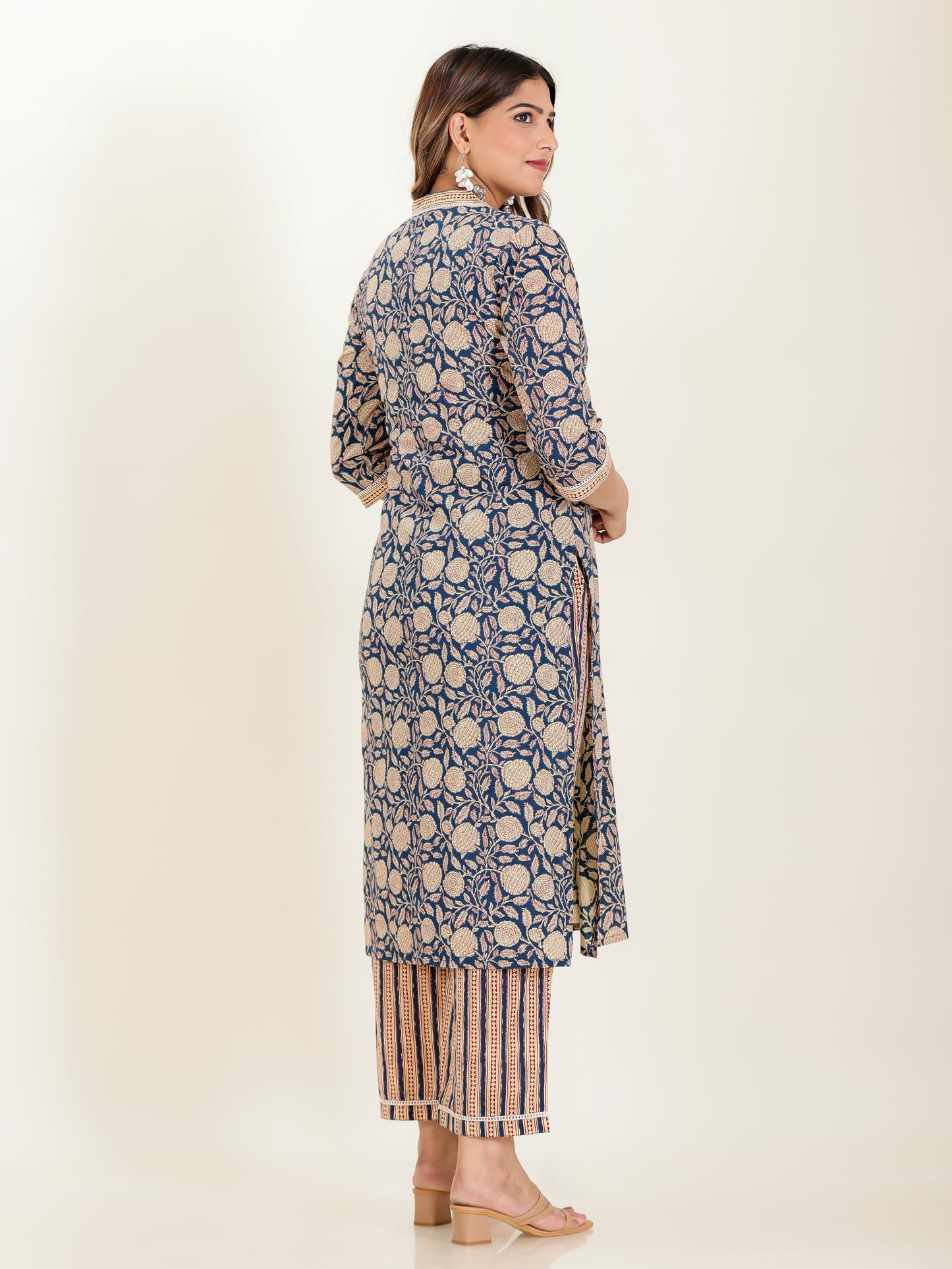Soft Cotton Floral Straight Blue Kurta