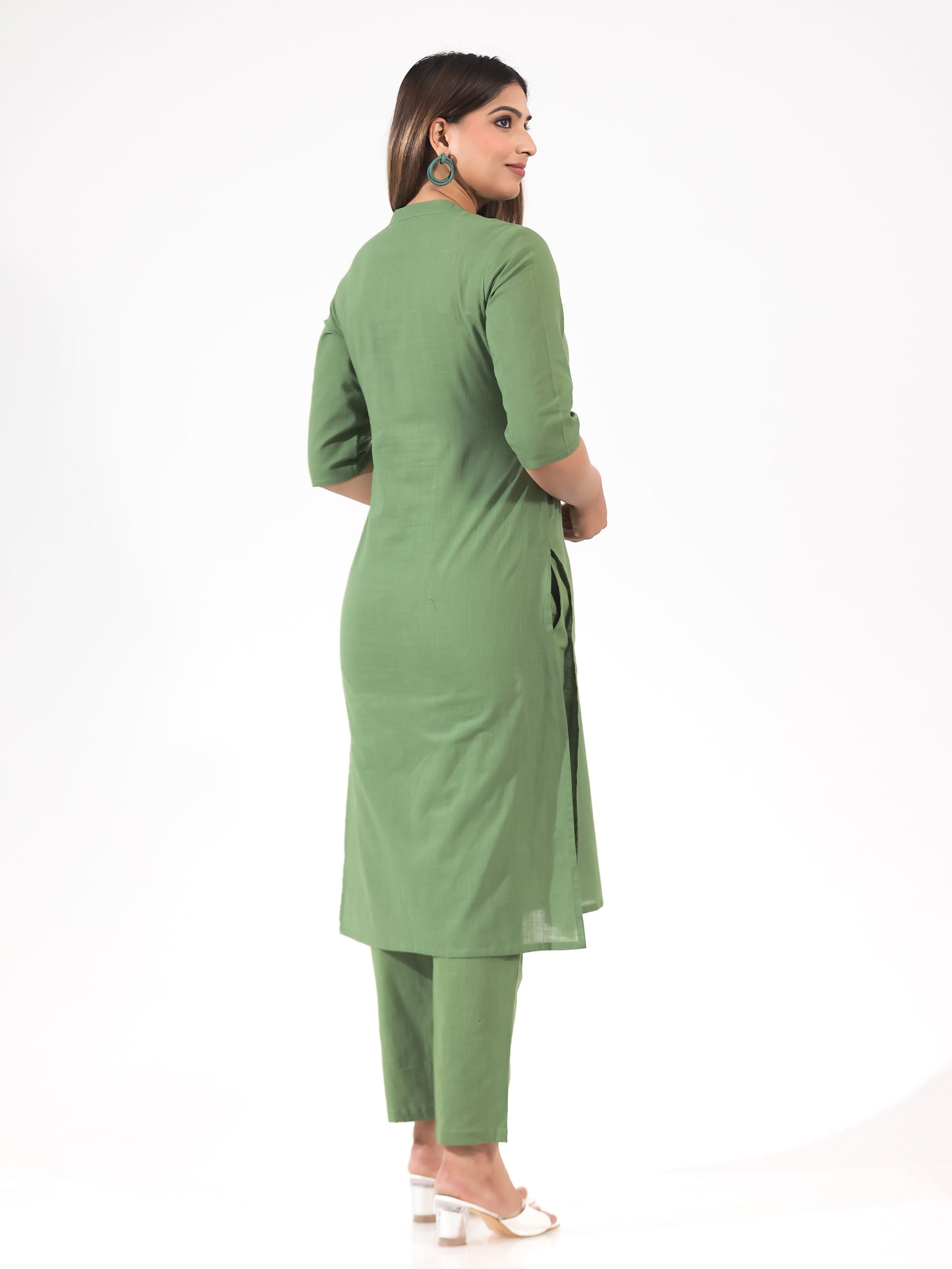 Embroidered Natural Cotton Solid Straight Green Kurta