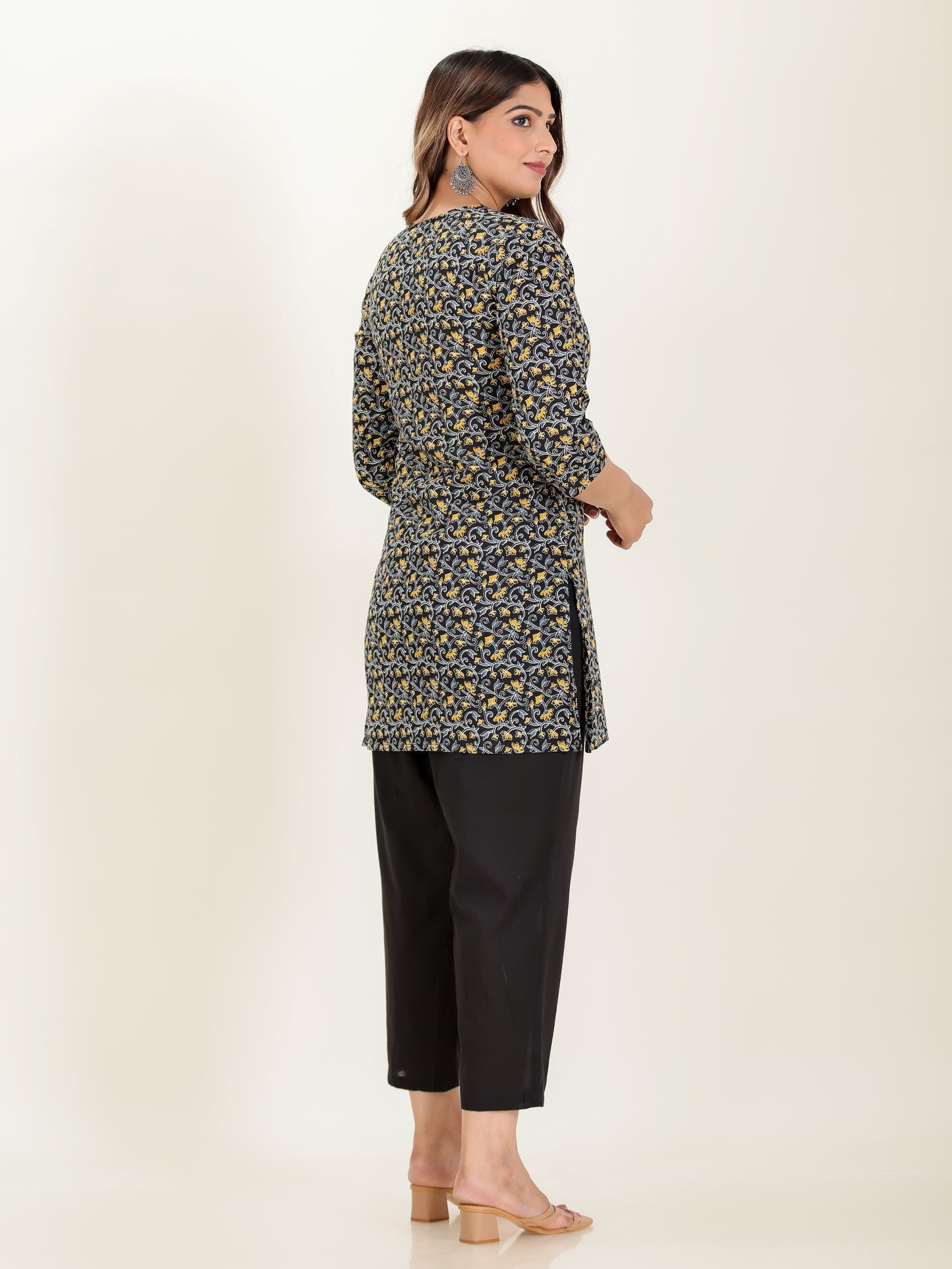 Soft Cotton Floral Straight Multicolor Kurta