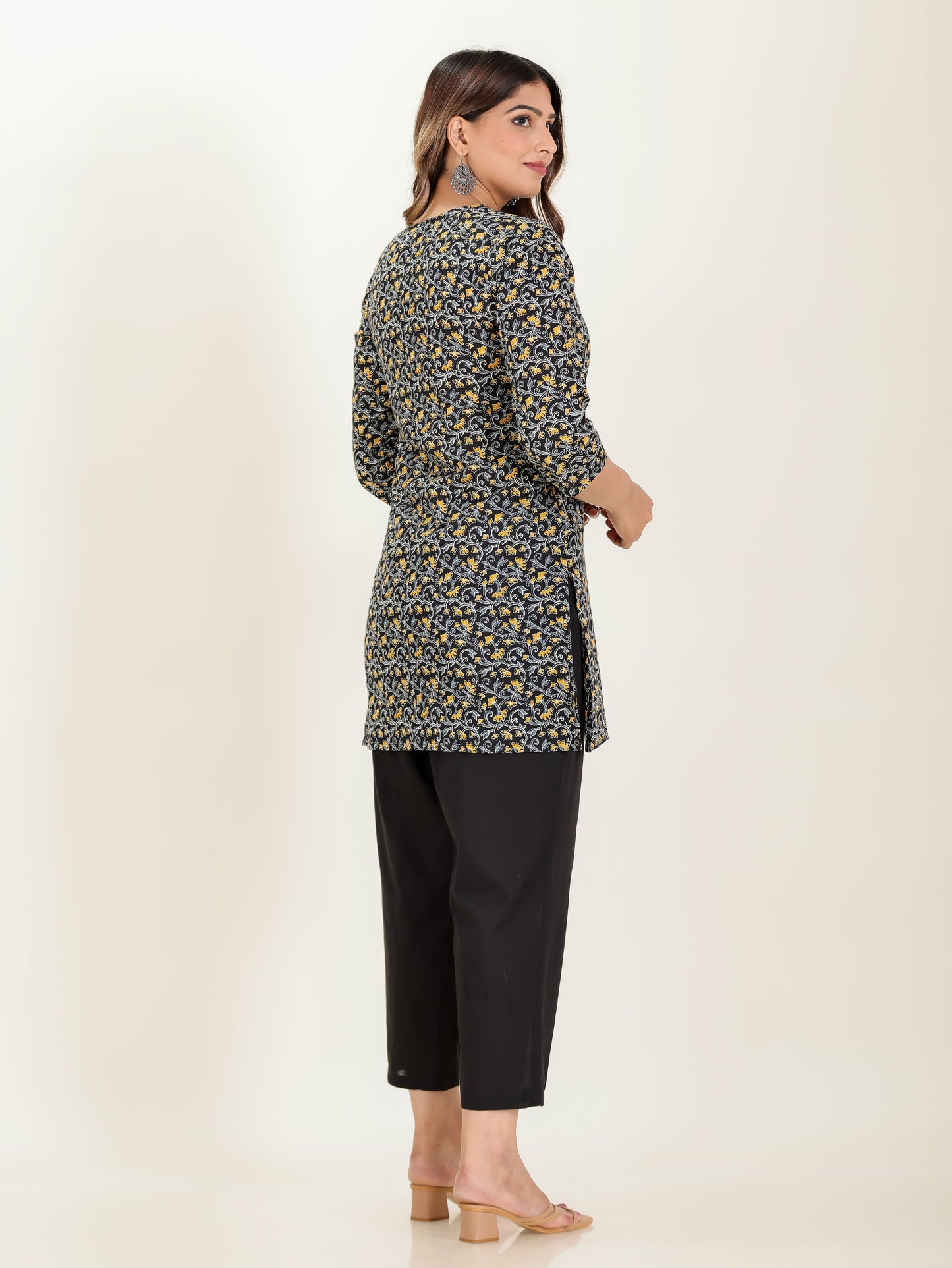 Soft Cotton Floral Straight Multicolor Kurti