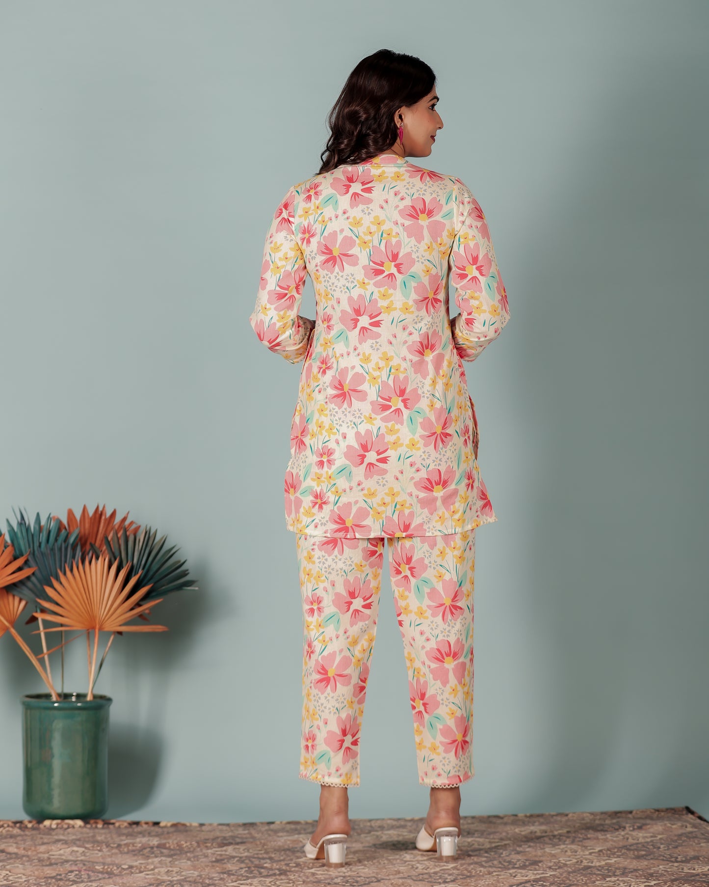 Soft Cotton Floral Straight Cream Kurta