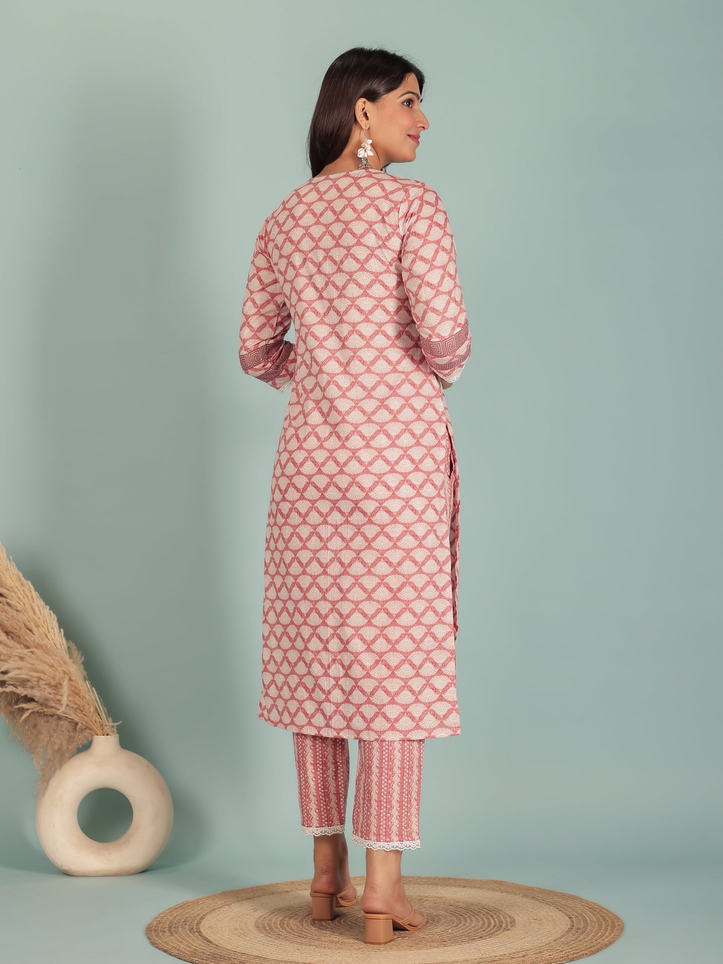 Soft Cotton Geometric Straight Pink Kurta