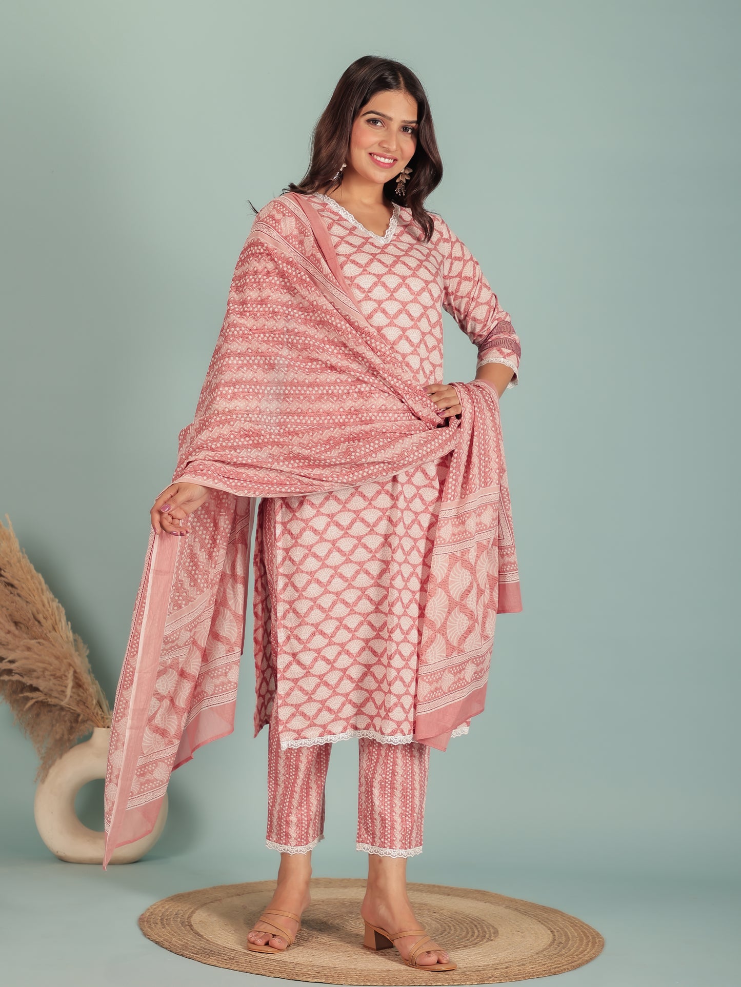 Soft Cotton Geometric Straight Pink Kurta