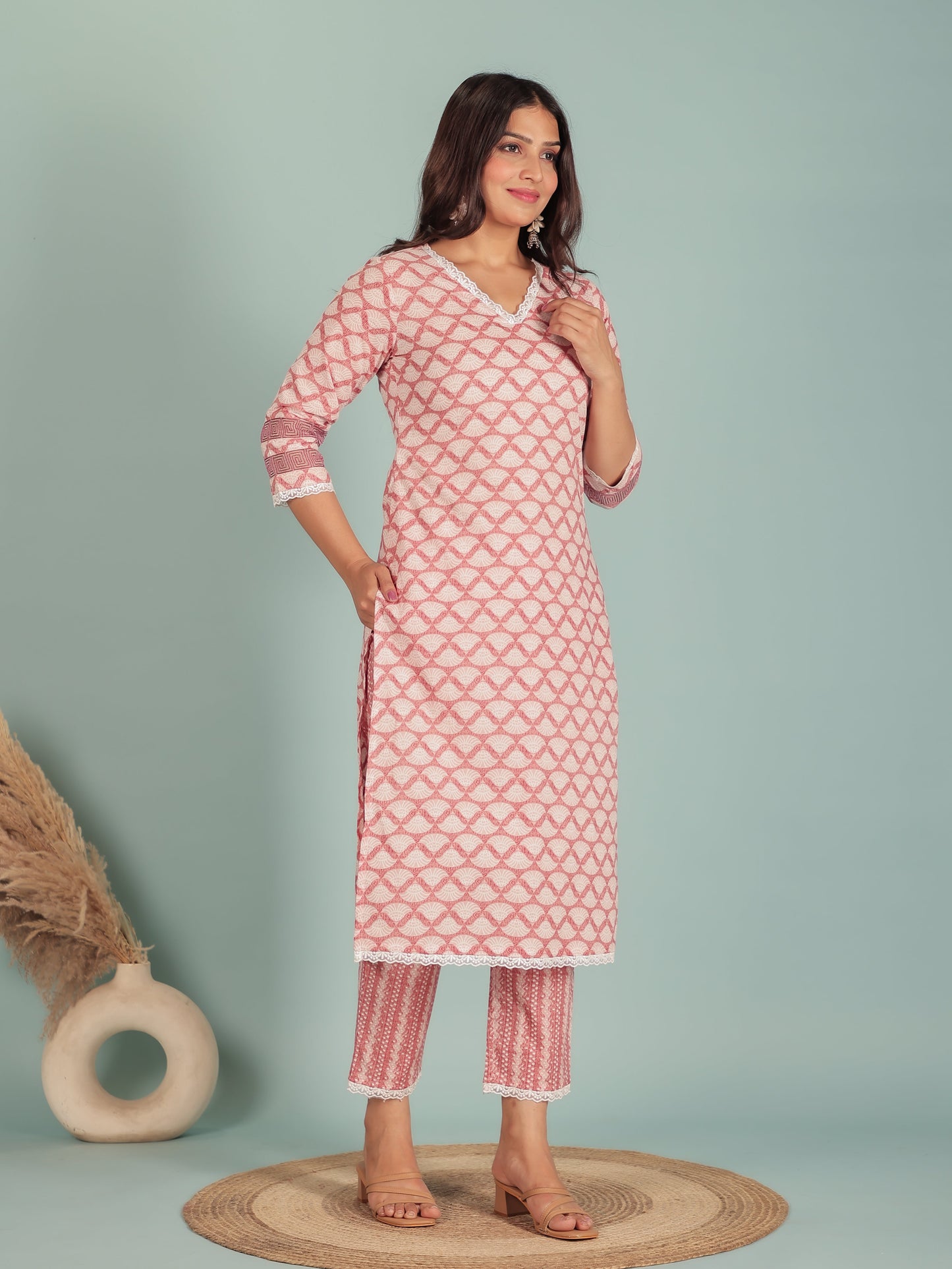 Soft Cotton Geometric Straight Pink Kurta