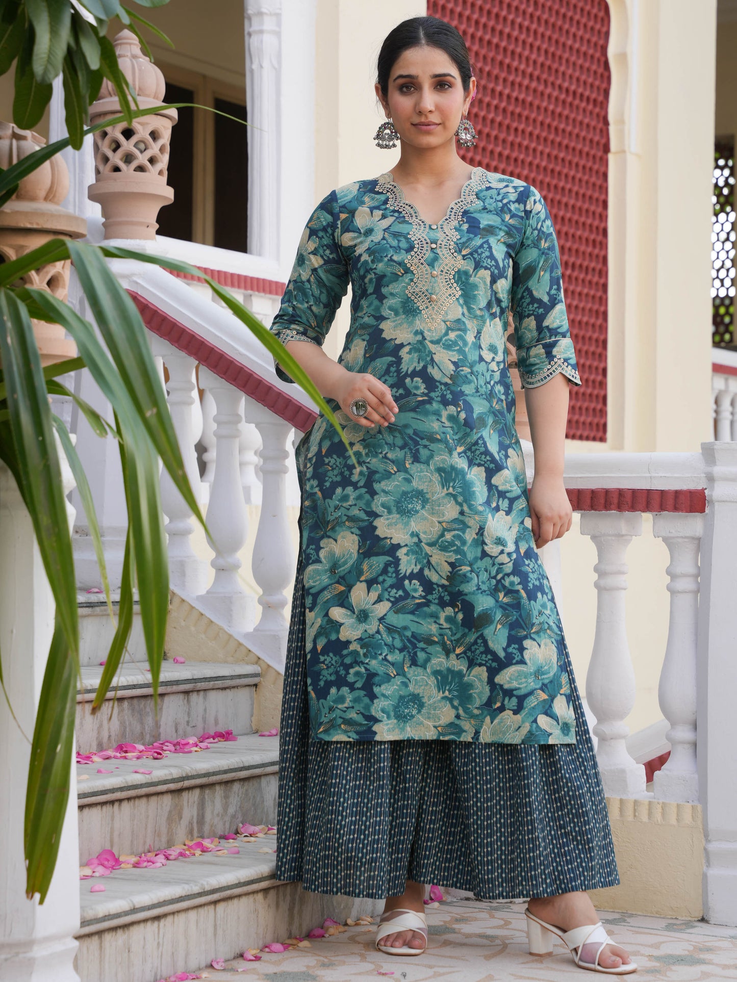 Embroidered Soft Cotton Floral Straight Teal Kurta