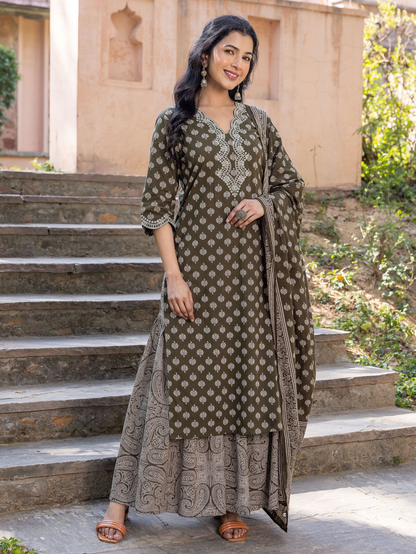 Embroidered Soft Cotton Floral Straight Green Kurta