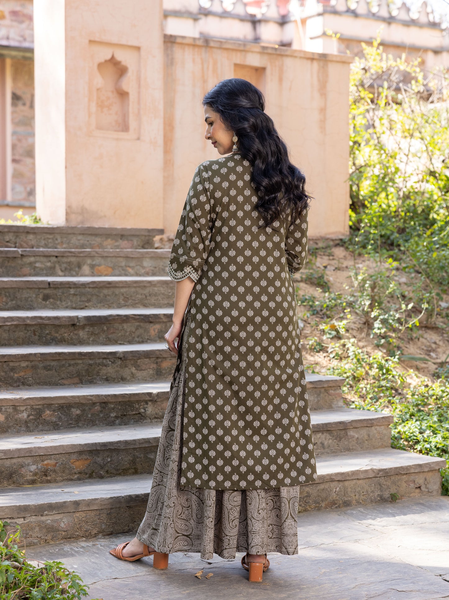 Embroidered Soft Cotton Floral Straight Green Kurta