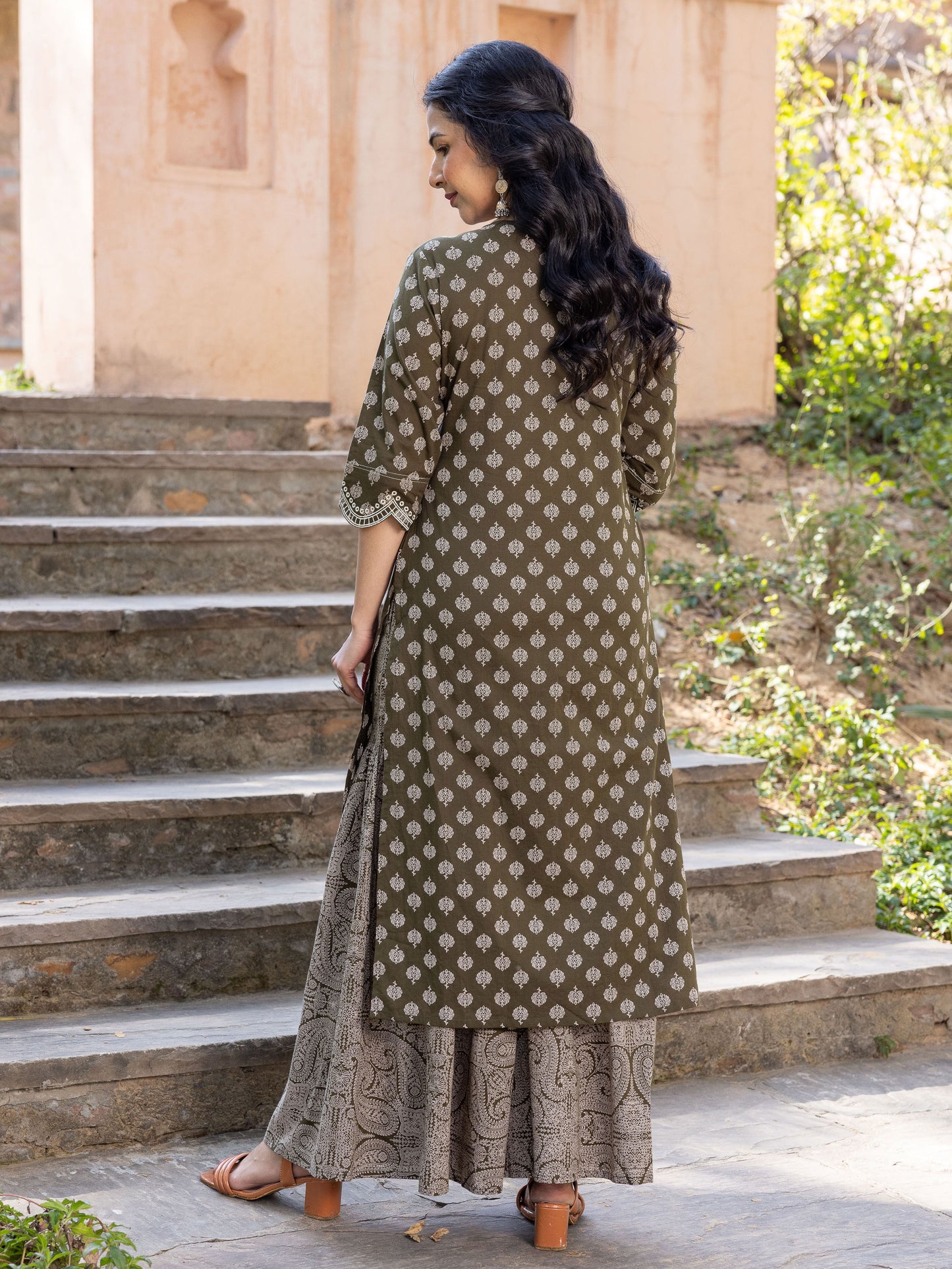 Embroidered Soft Cotton Floral Straight Green Kurta
