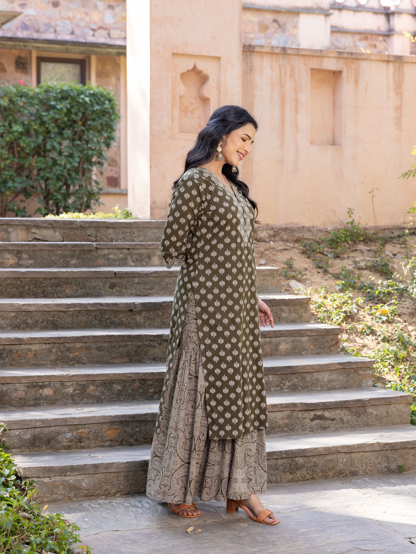 Embroidered Soft Cotton Floral Straight Green Kurta