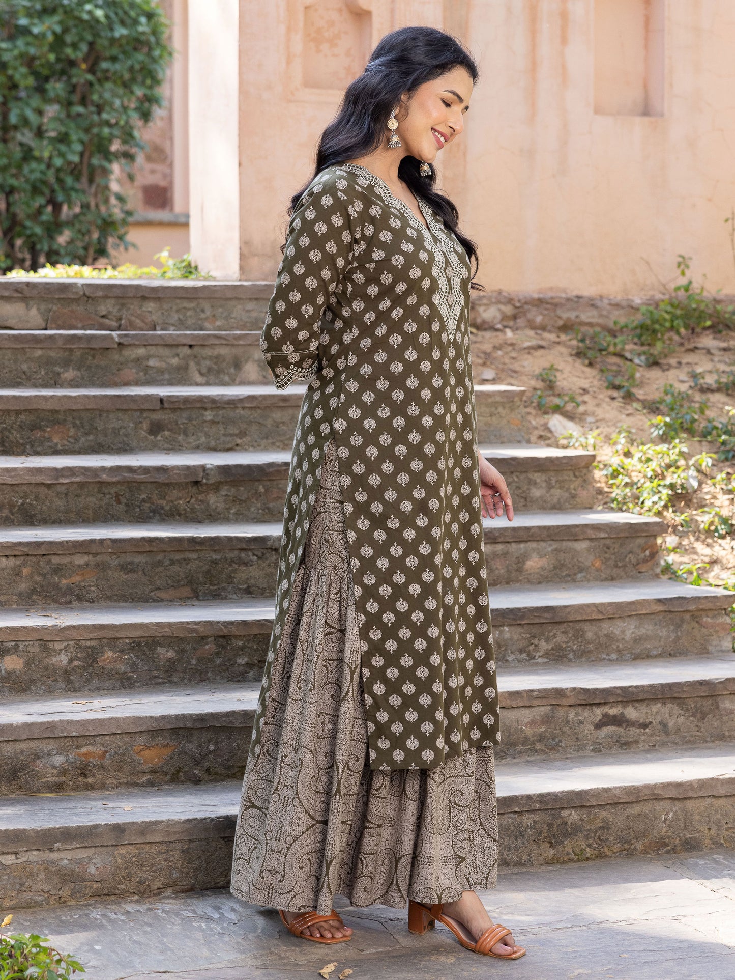 Embroidered Soft Cotton Floral Straight Green Kurta