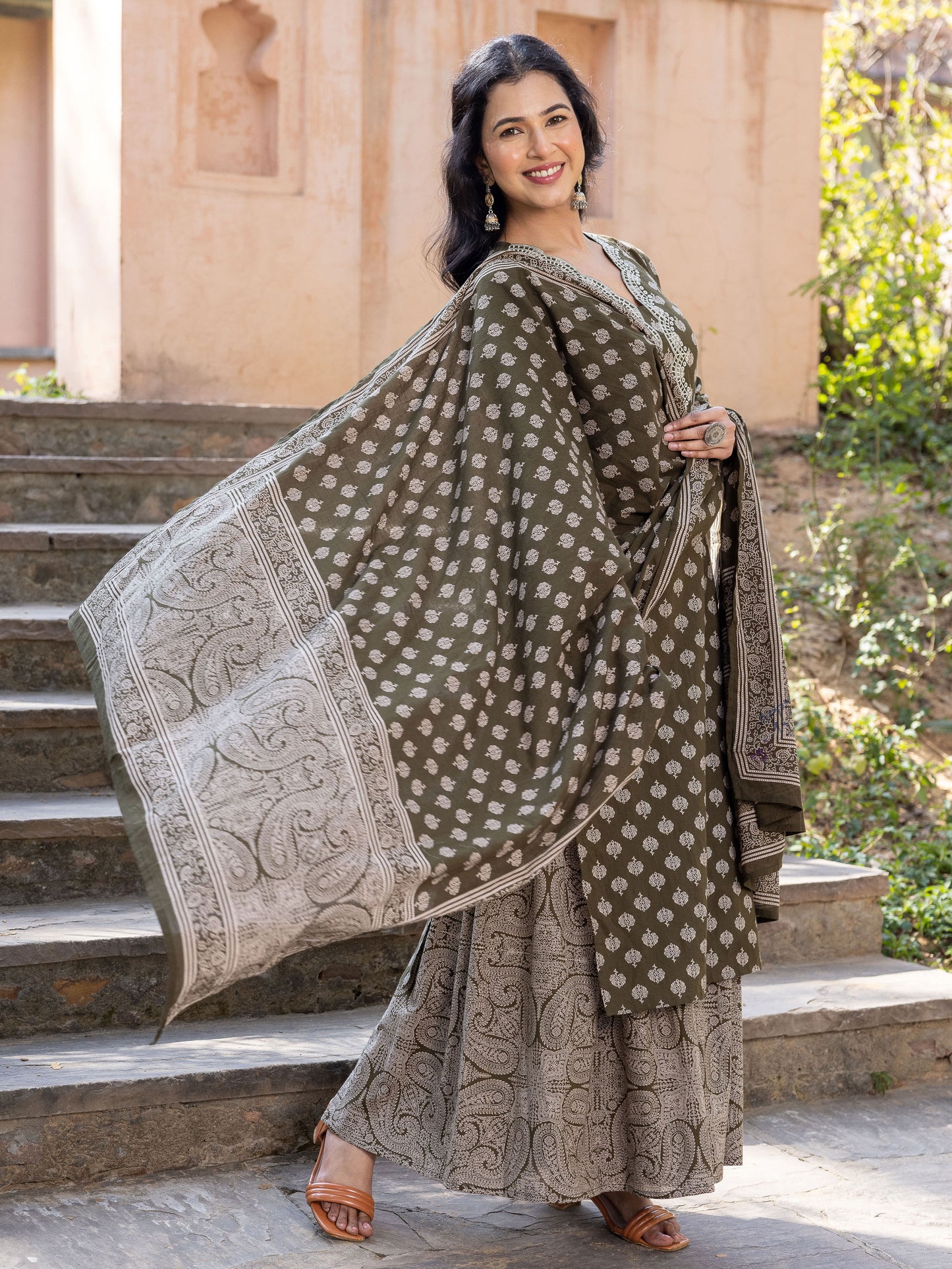 Embroidered Soft Cotton Floral Straight Green Kurta