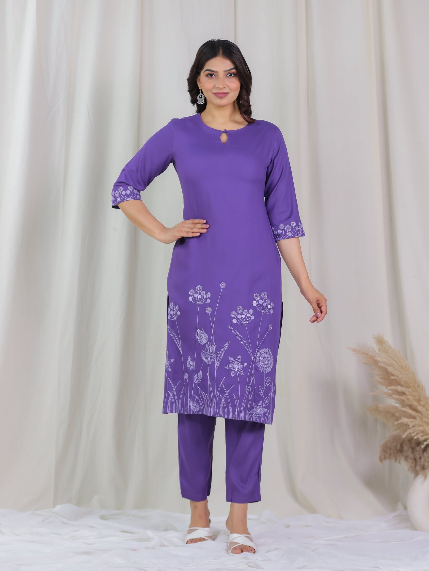 Embroidered Viscose Solid Straight Purple Kurta
