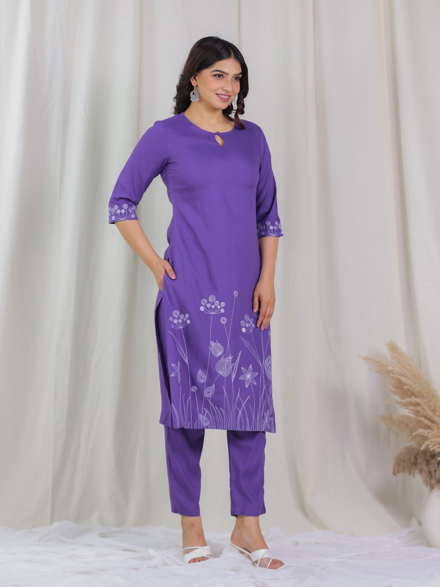 Embroidered Viscose Solid Straight Purple Kurta