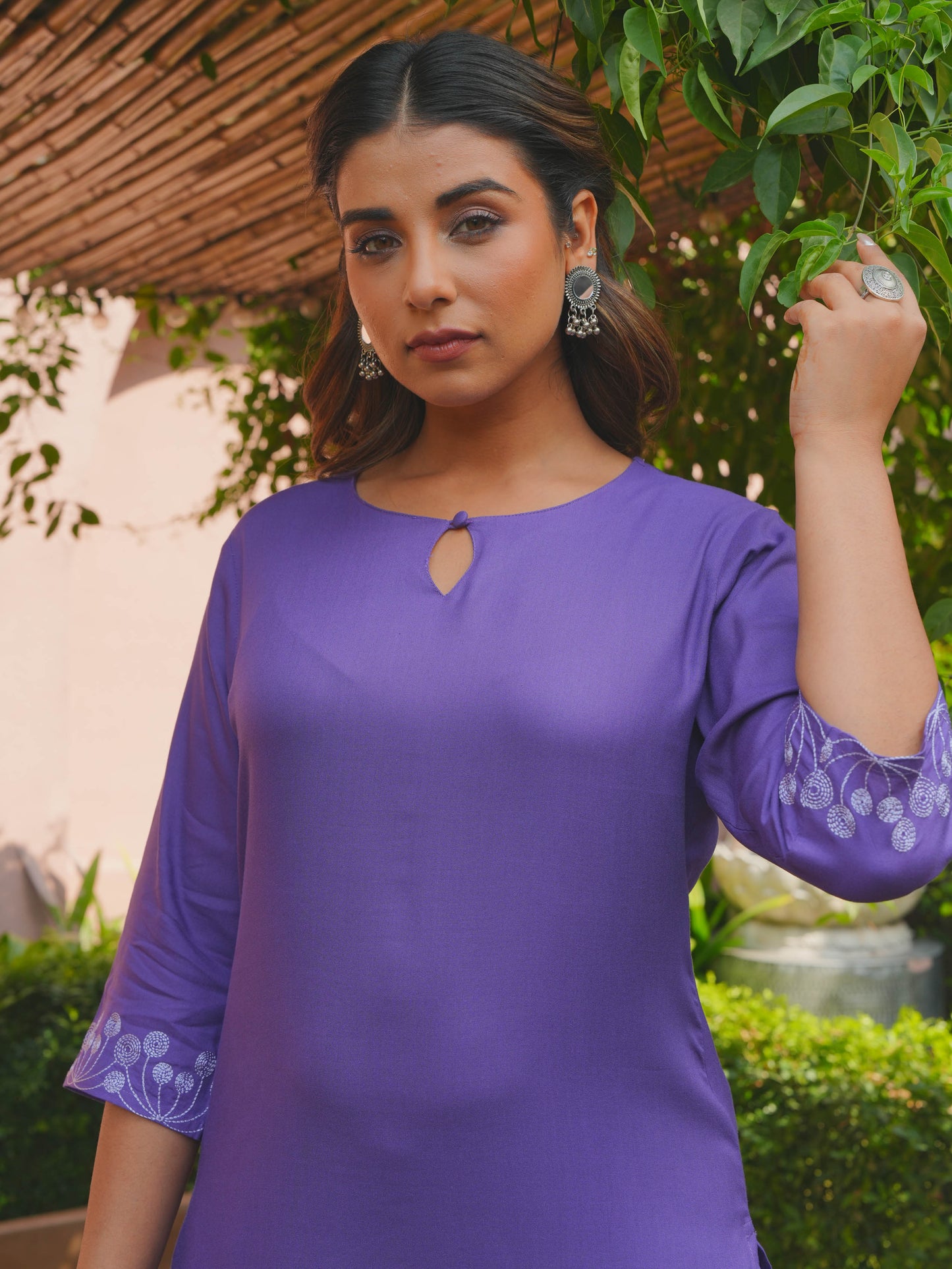 Embroidered Viscose Solid Straight Purple Kurta