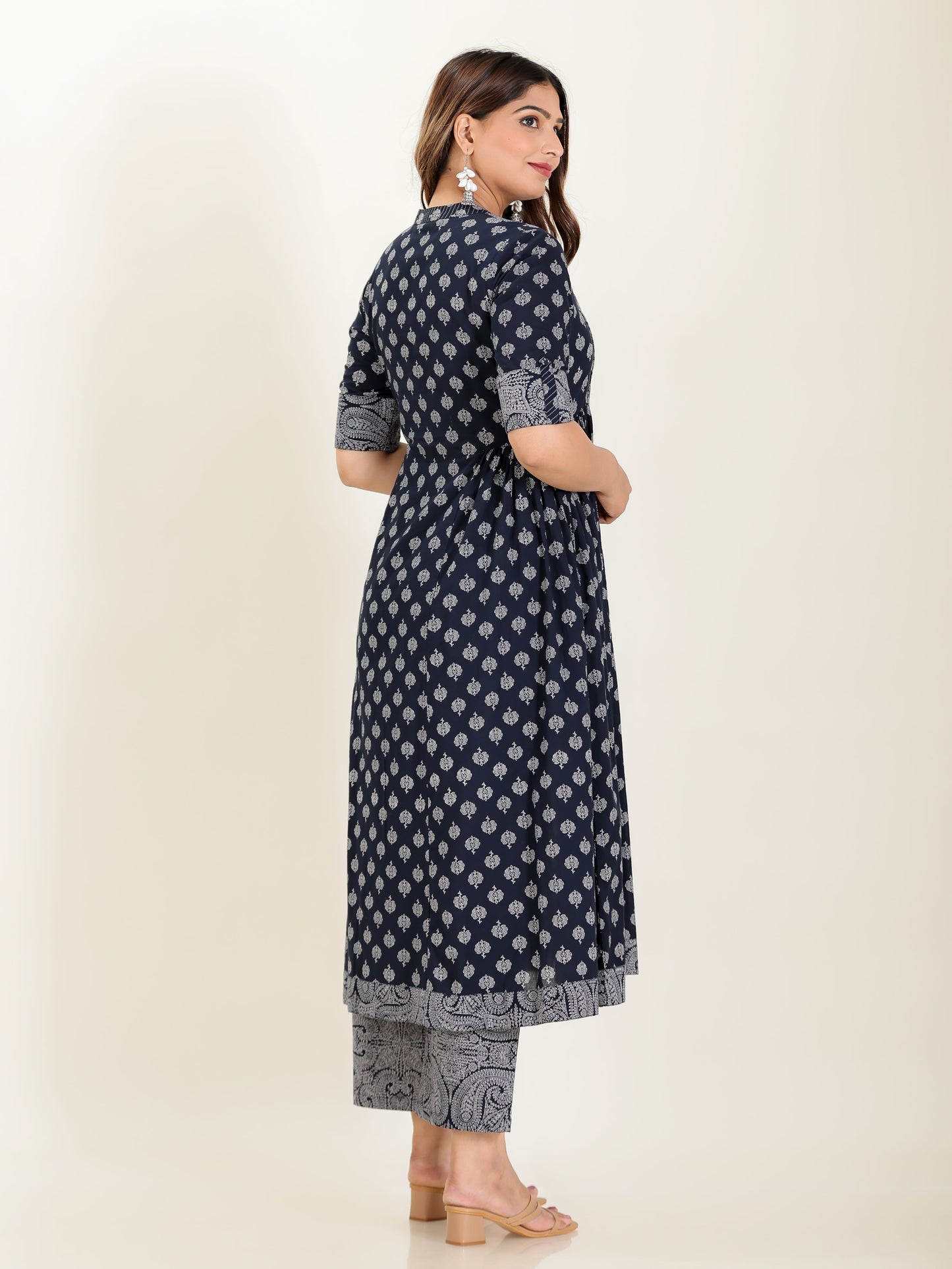 Soft Cotton Butti Kurta