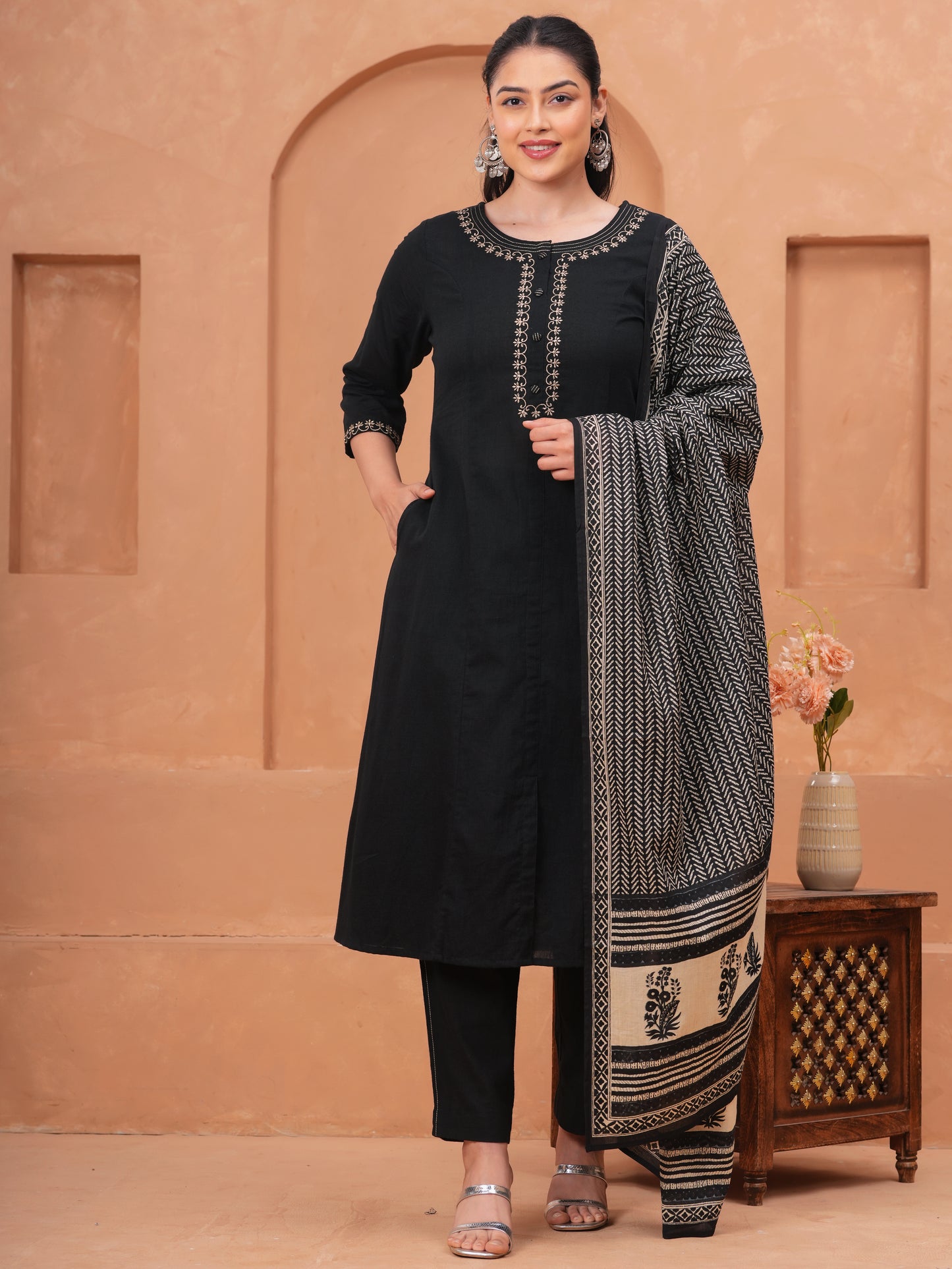 Embroidered Linen Cotton Solid Flared Black Kurta