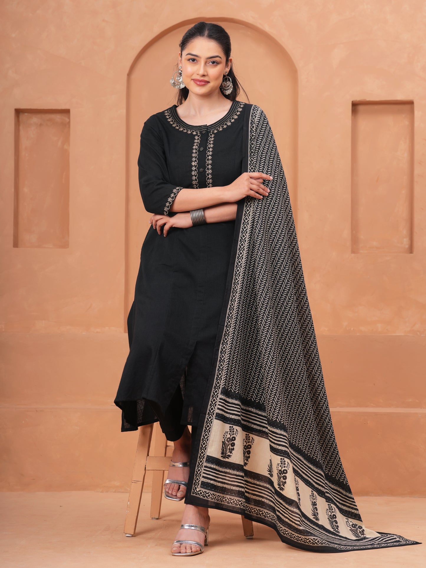 Embroidered Linen Cotton Solid Flared Black Kurta