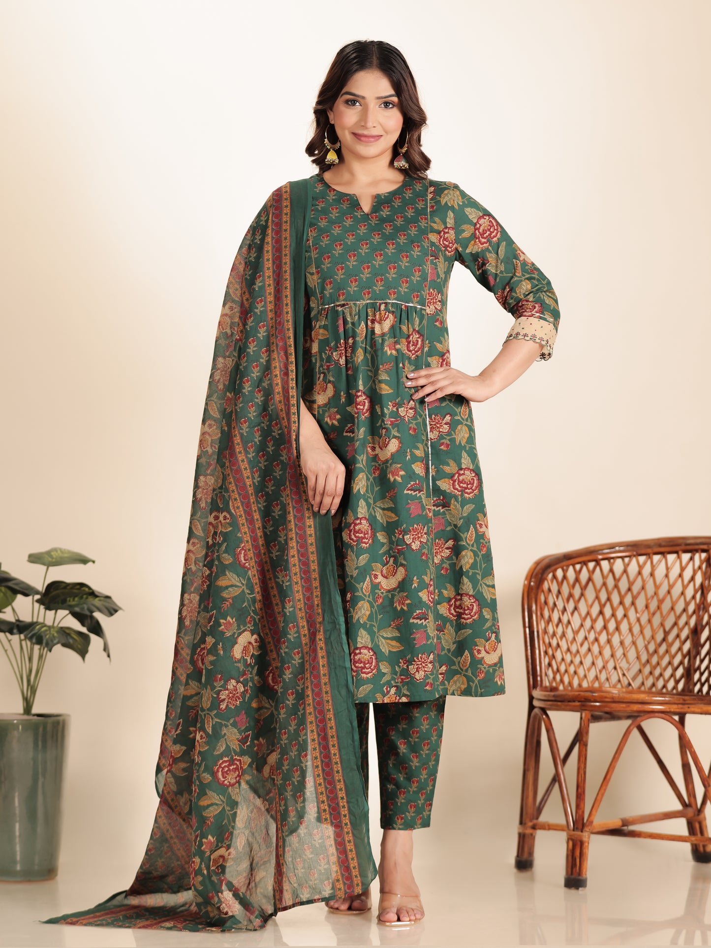 Embroidered Soft Cotton Floral Panelled Green Kurta