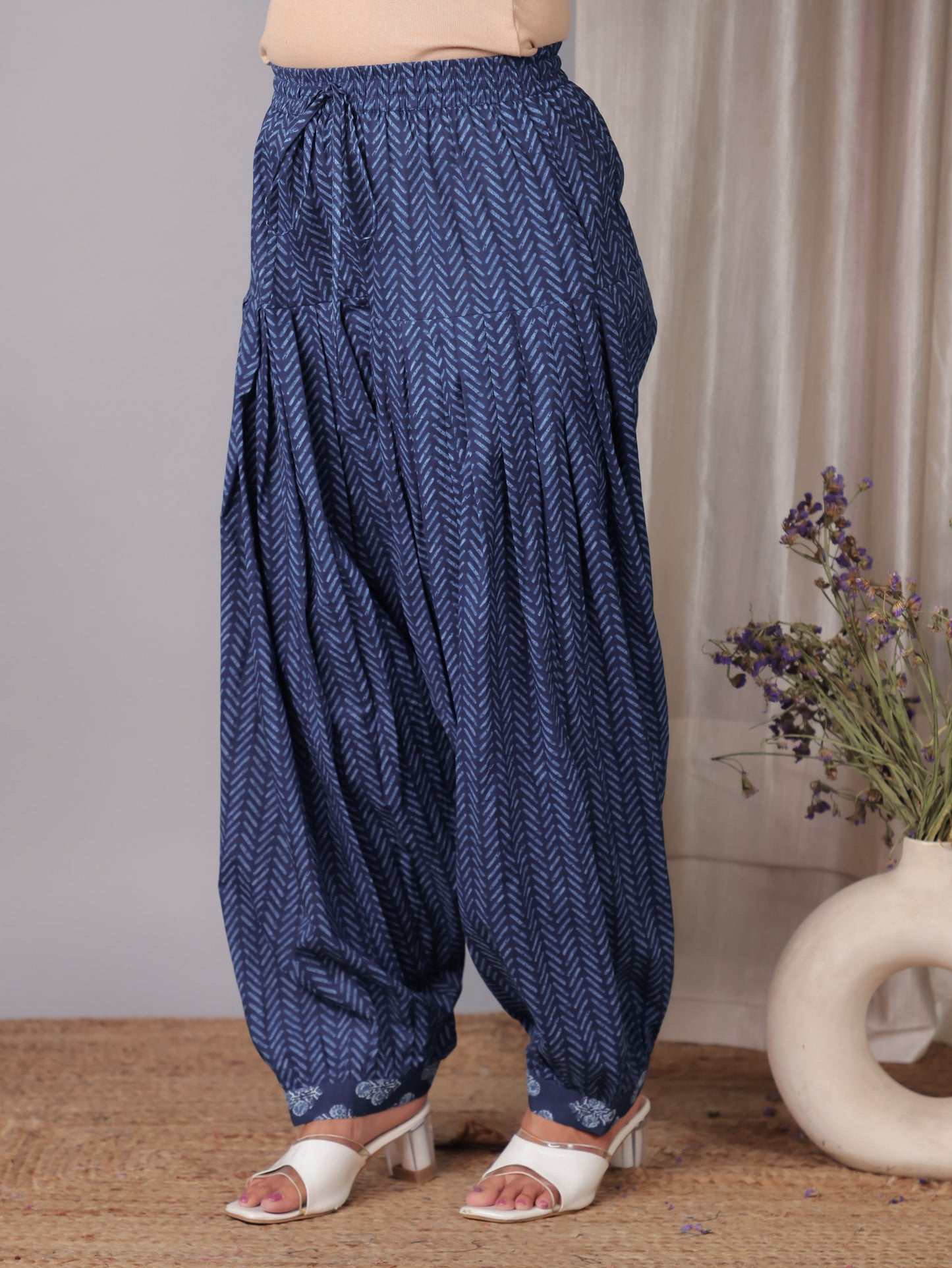 Embroidered Soft Cotton Floral Straight Blue Kurta