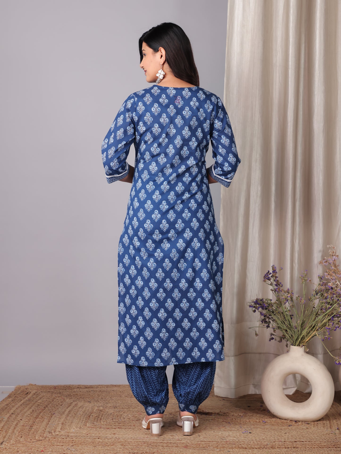 Embroidered Soft Cotton Floral Straight Blue Kurta