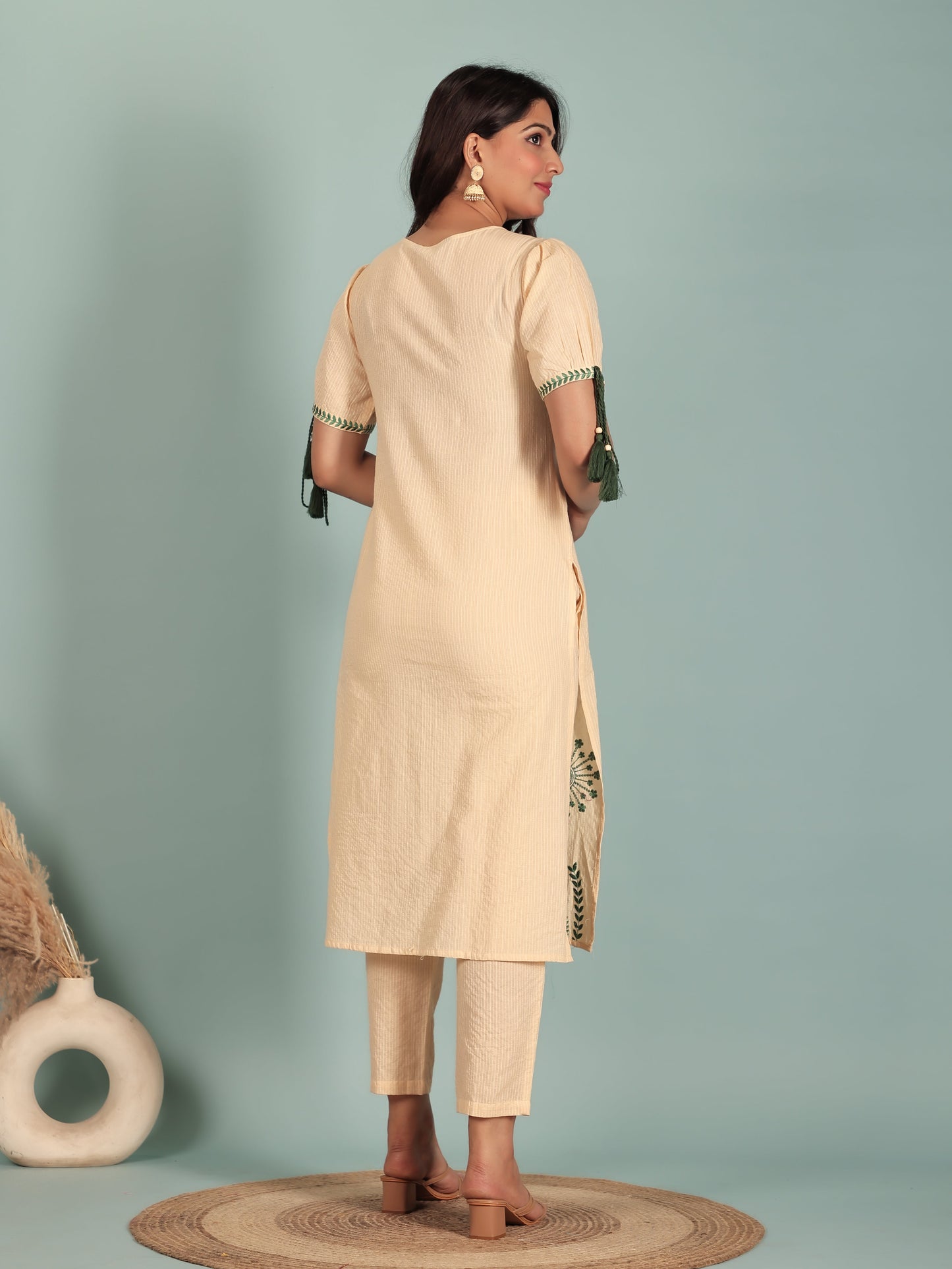 Kantha Cotton Solid Straight Beige Kurta