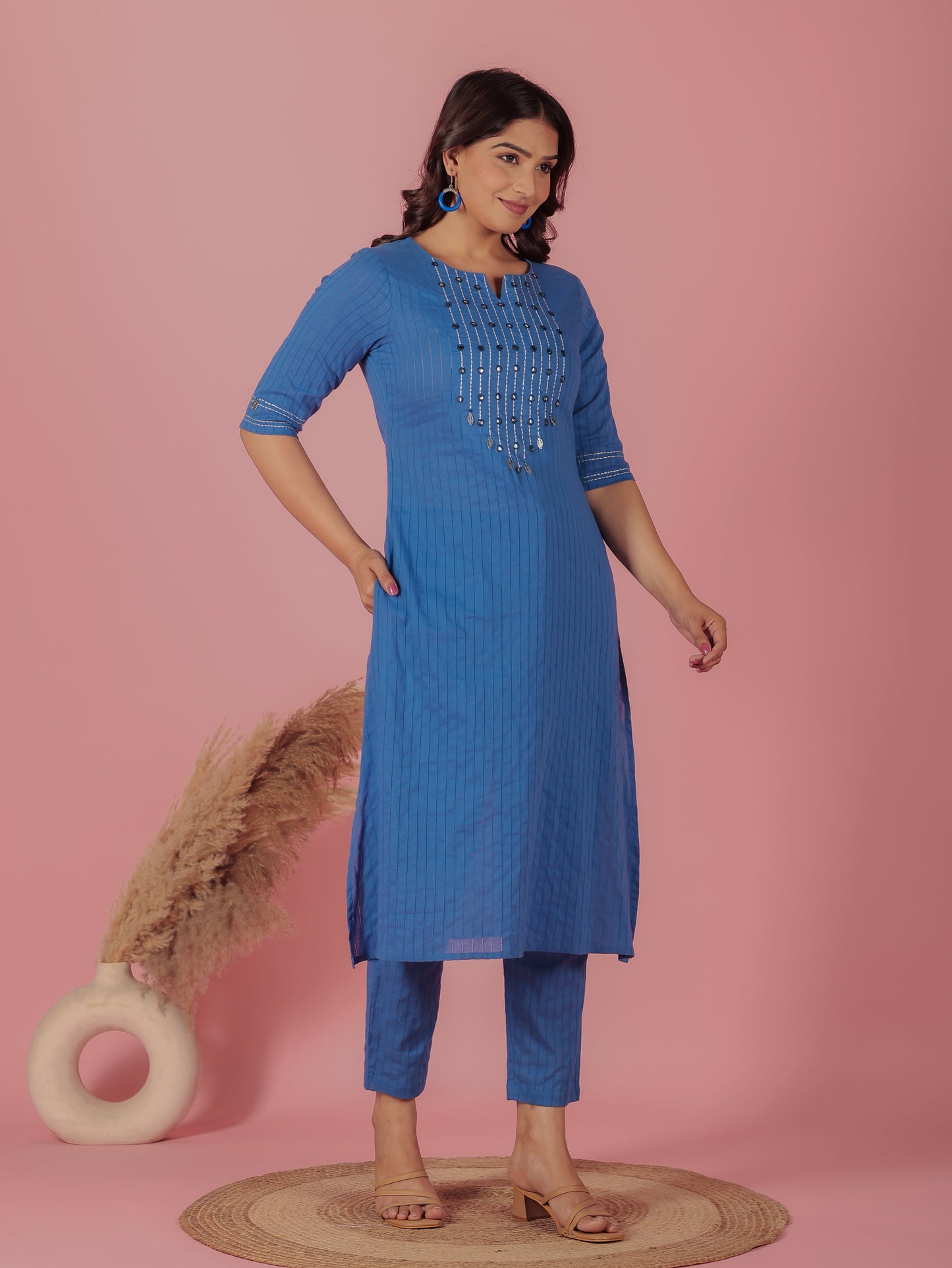 Textured Cotton Solid Kurta