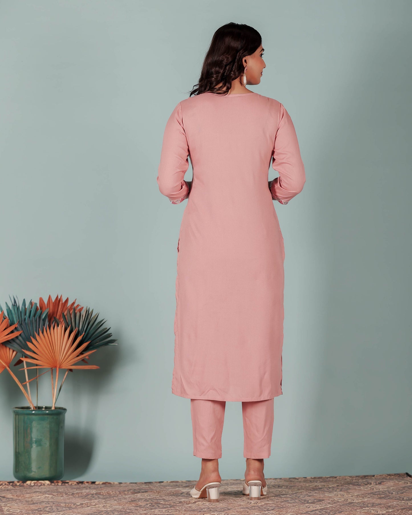 Embroidered Soft Cotton Solid Straight Pink Kurta