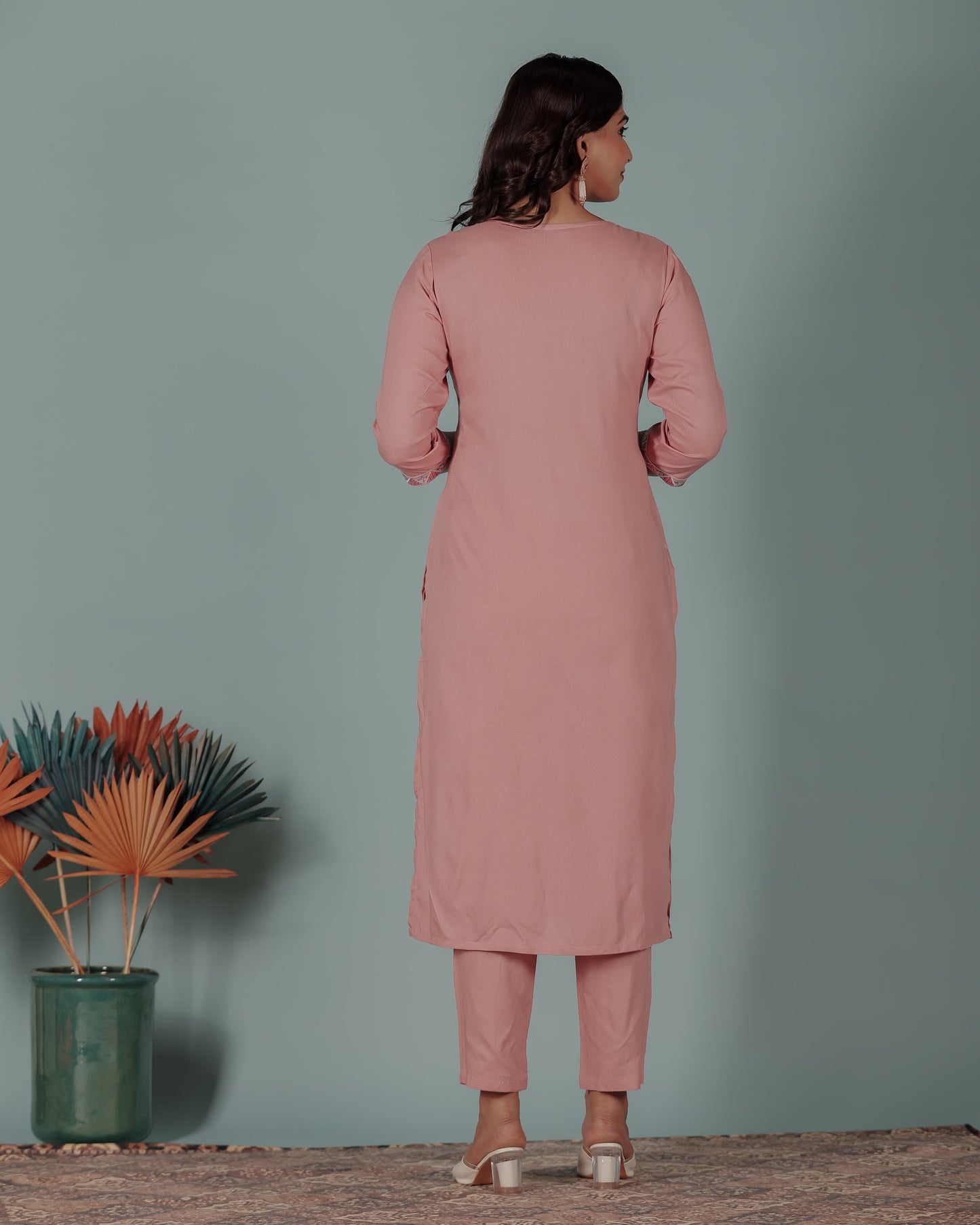 Embroidered Soft Cotton Solid Straight Pink Kurta