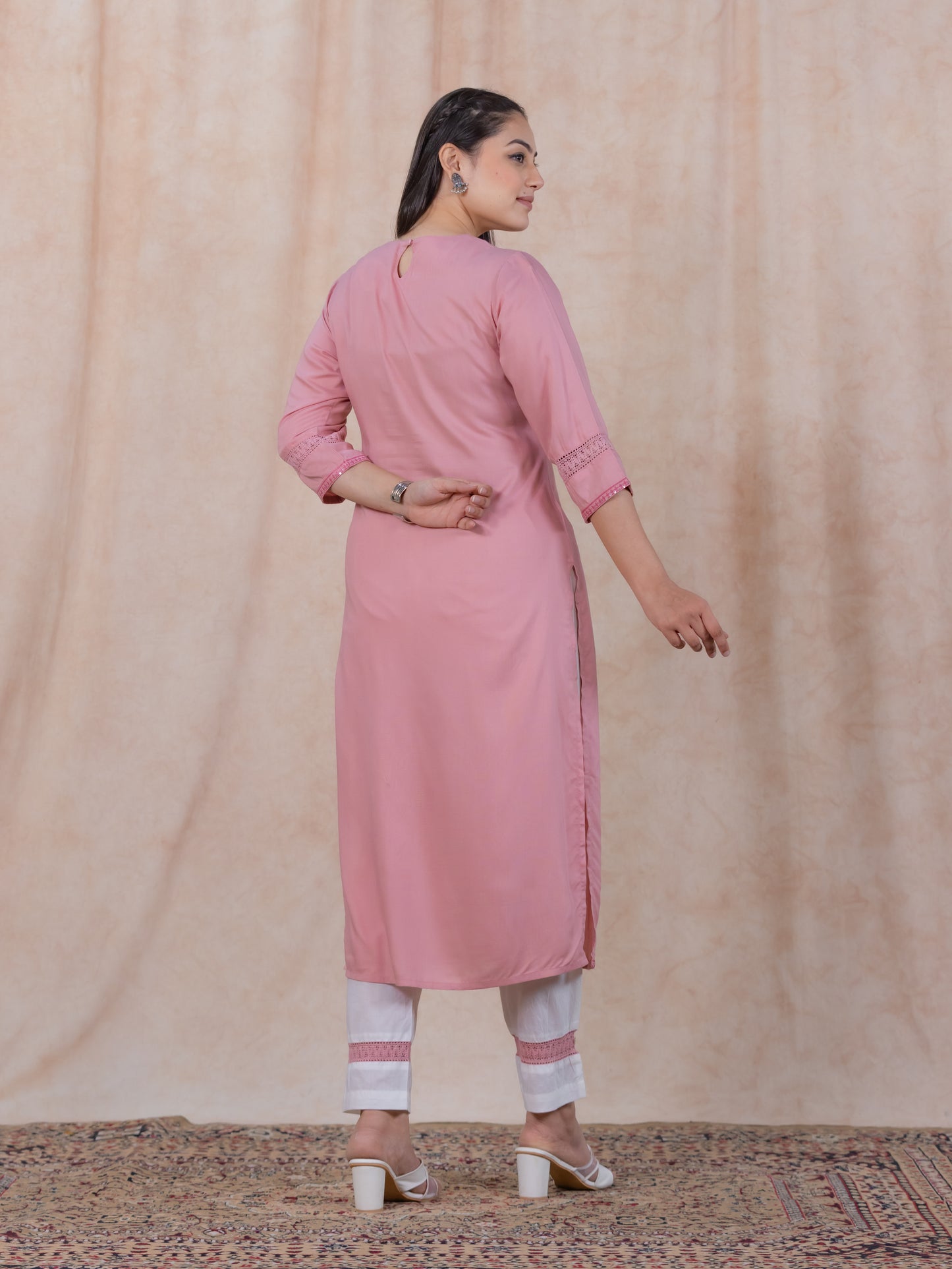 Embroidered Viscose Solid Straight Pink Kurta
