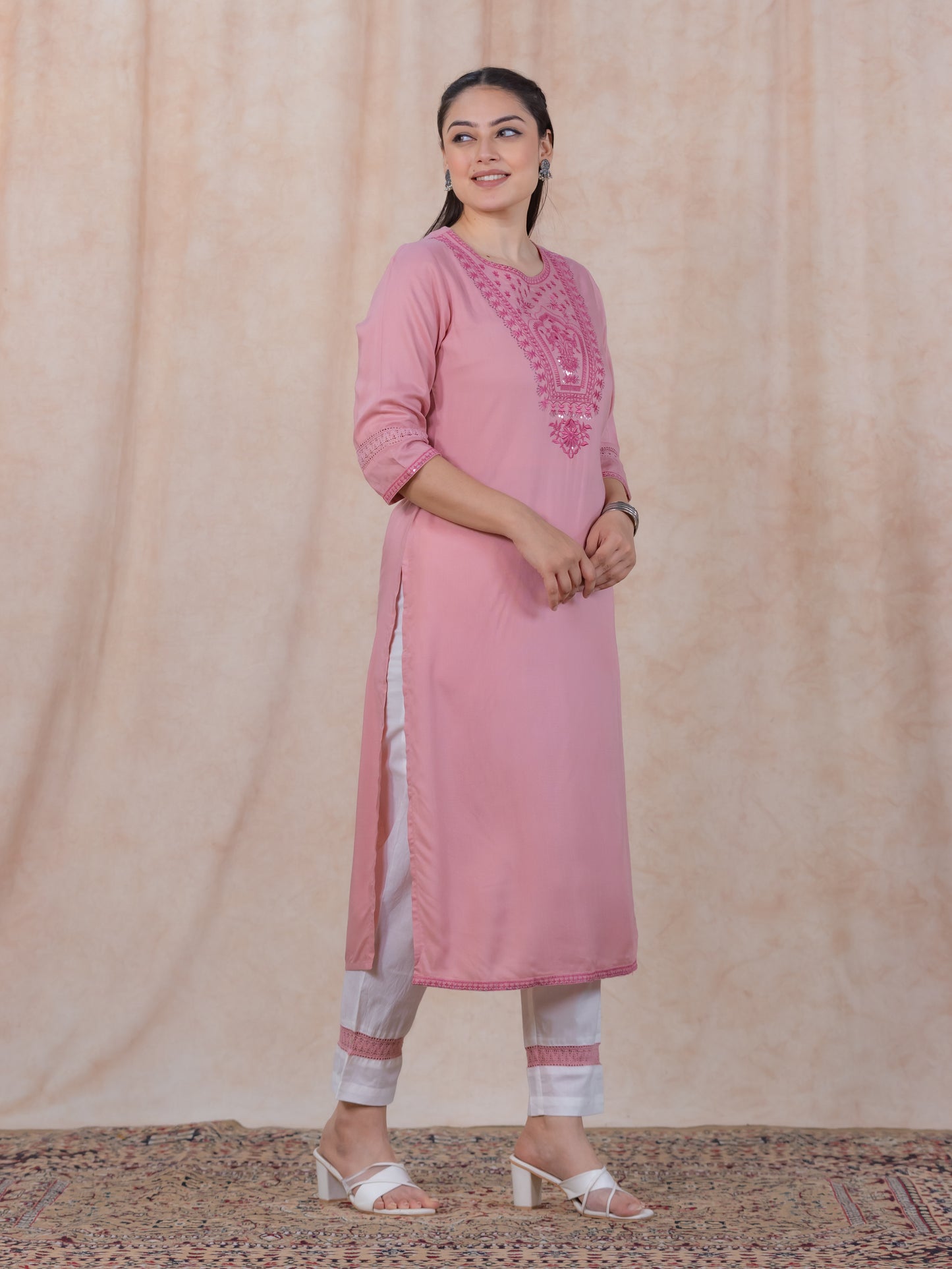 Embroidered Viscose Solid Straight Pink Kurta