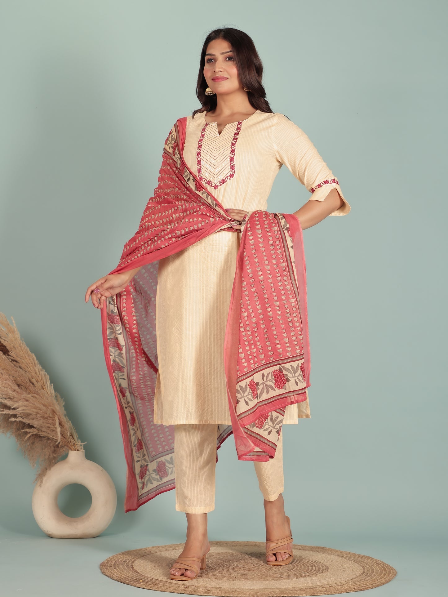 Kantha Cotton Solid Straight Cream Kurta