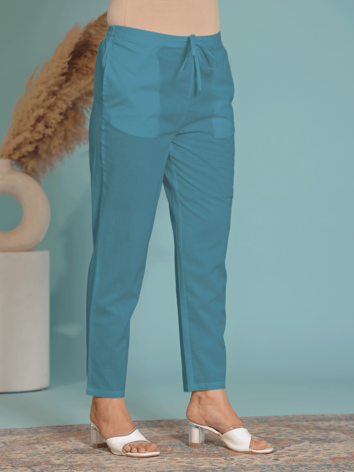 Soft Cotton Solid Cream Tapered Trousers