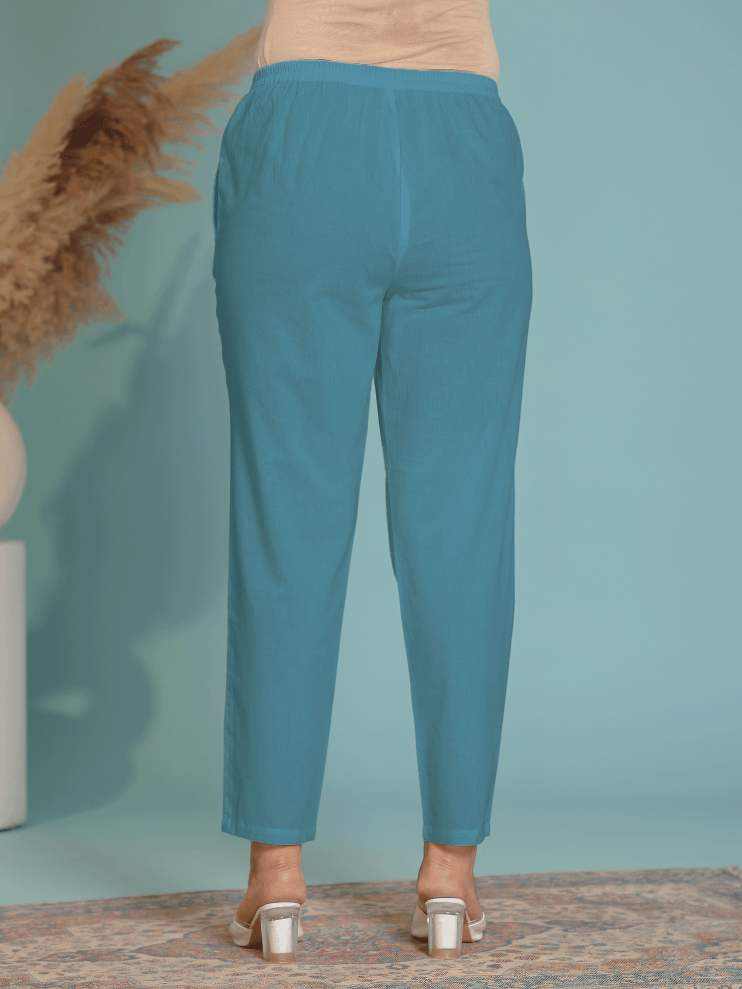 Soft Cotton Solid Cream Tapered Trousers