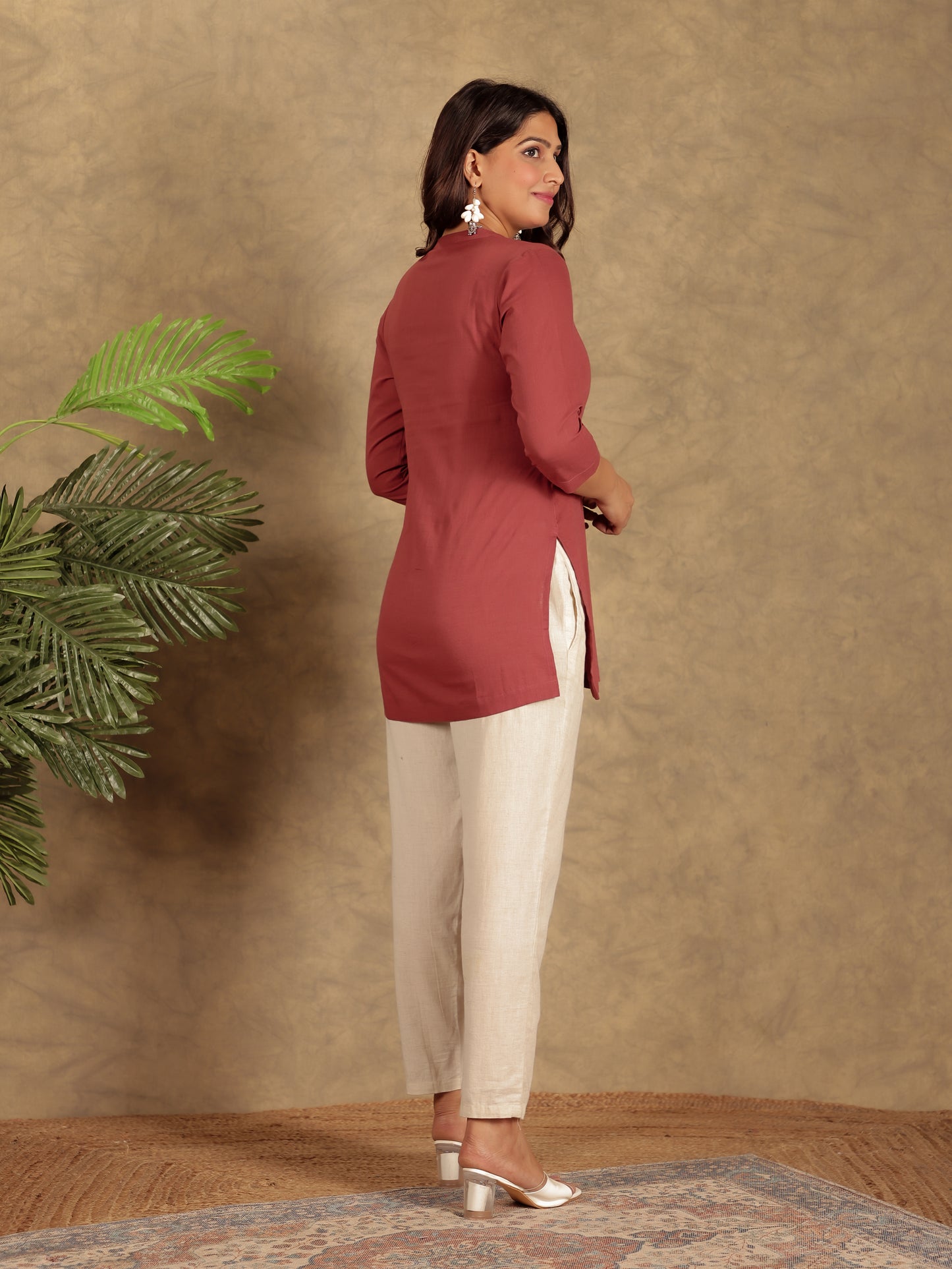 Natural Cotton Solid Straight Maroon Kurta