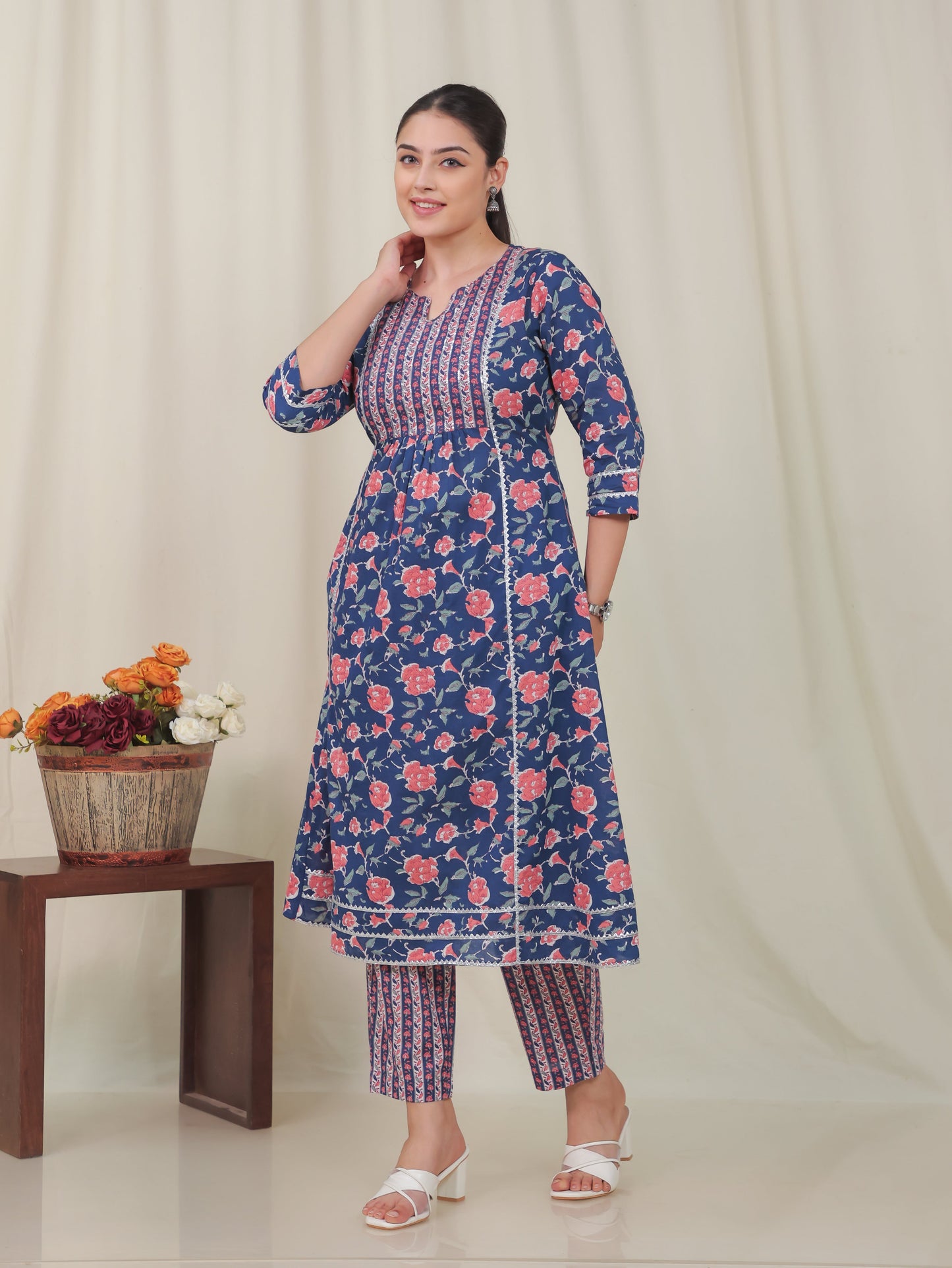 Soft Cotton Floral Panelled Blue Kurta