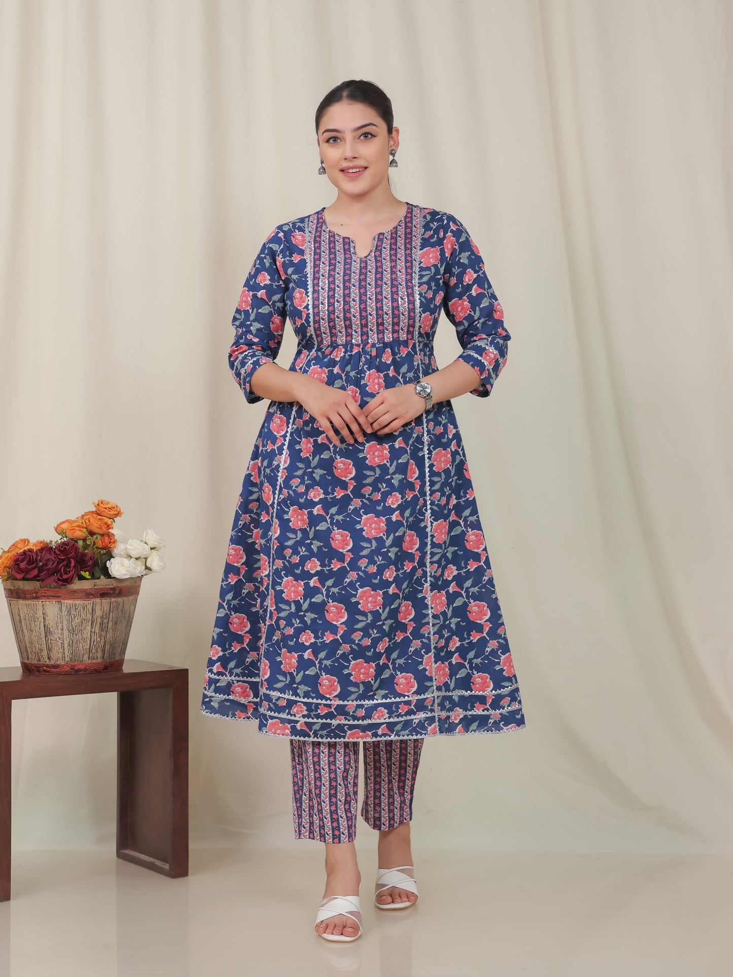 Soft Cotton Floral Panelled Blue Kurta