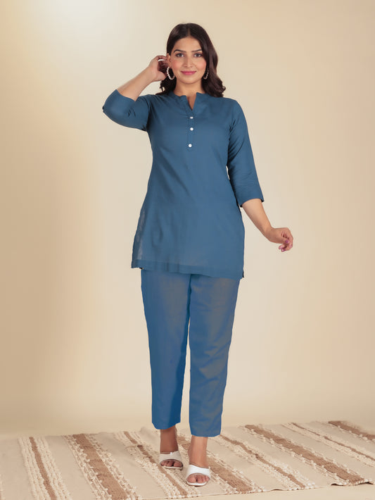 Natural Cotton Solid Straight Blue Kurti