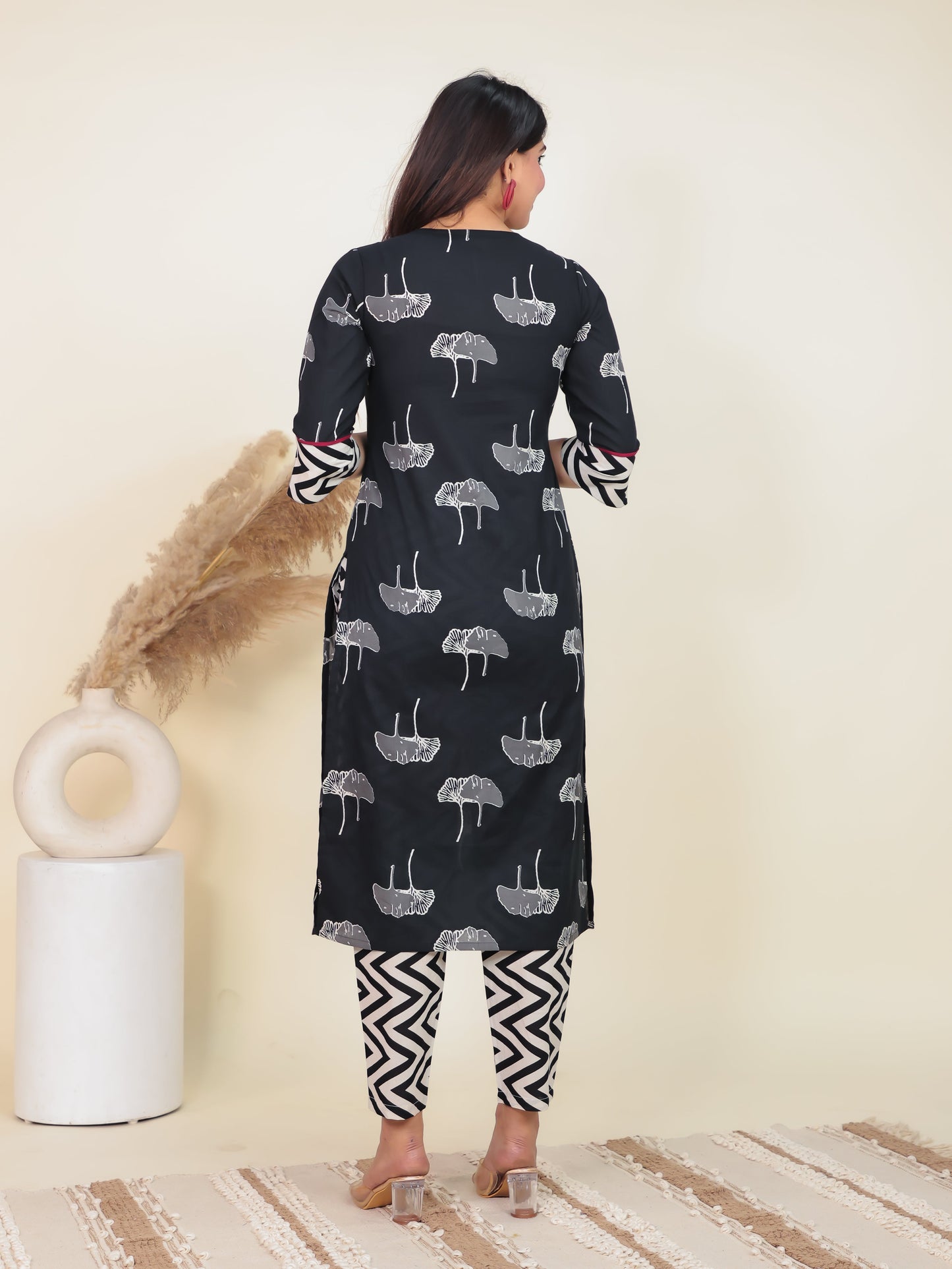 Soft Cotton Foliage Straight Black Kurta