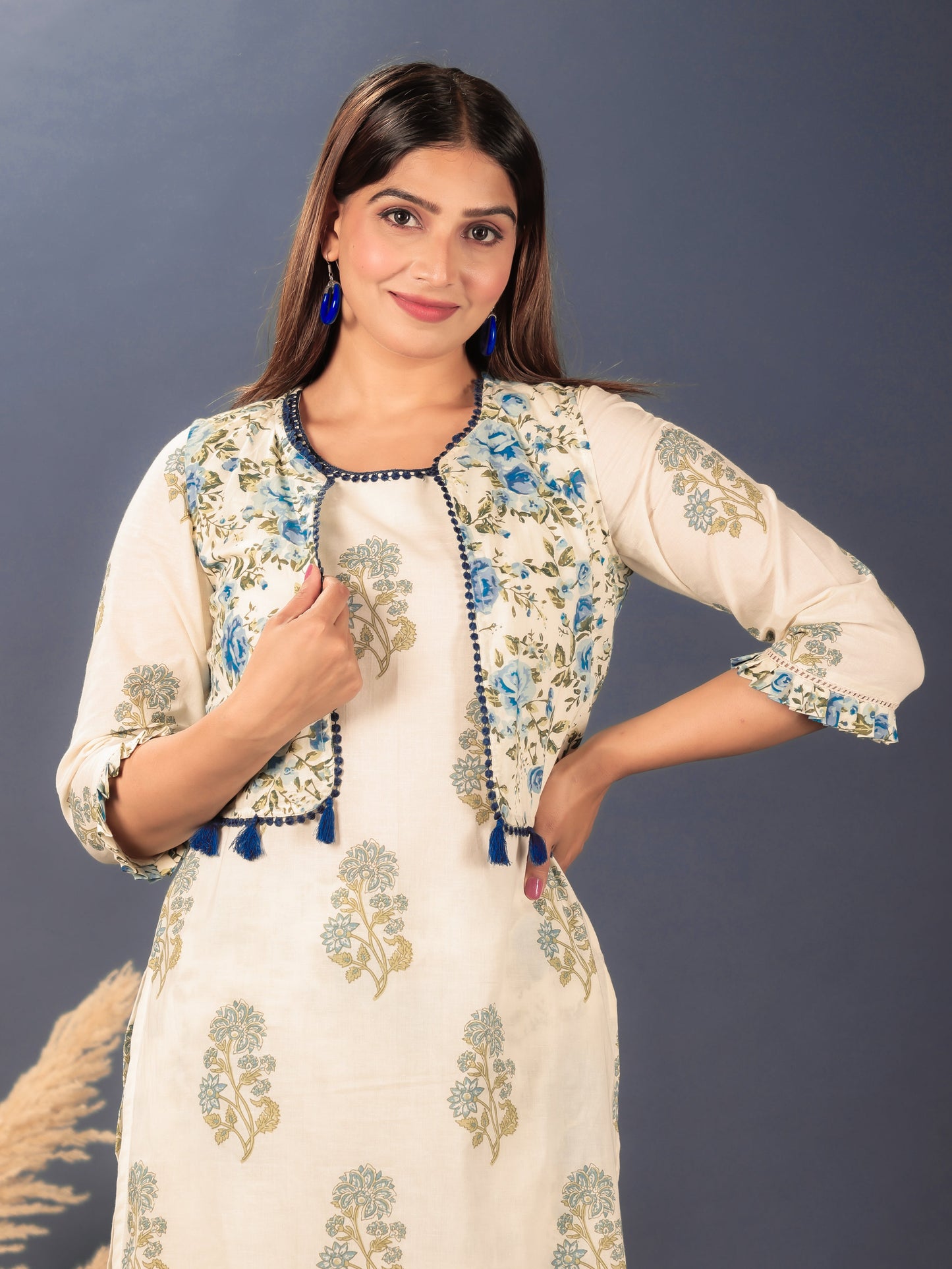 Soft Cotton Floral Straight Cream Jacket