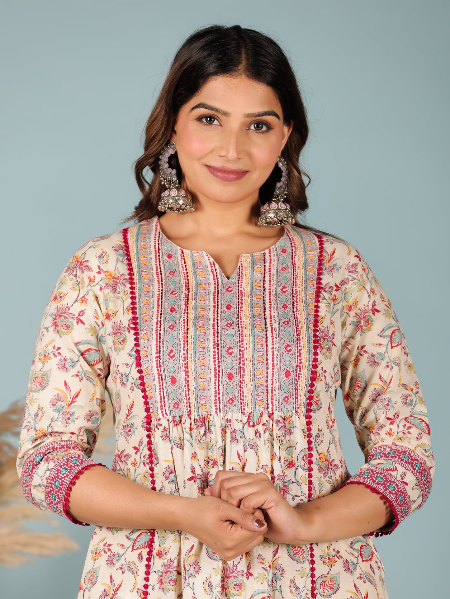 Embroidered Soft Cotton Floral Panelled Cream Kurta