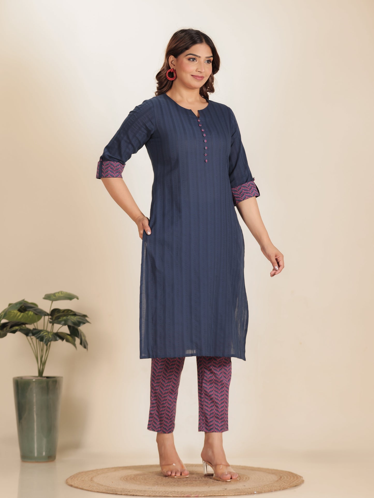 Textured Cotton Solid Straight Blue Kurta