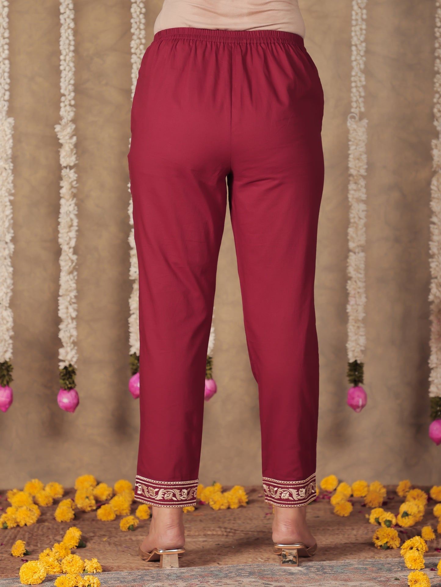 Soft Cotton Solid Straight Maroon Kurta