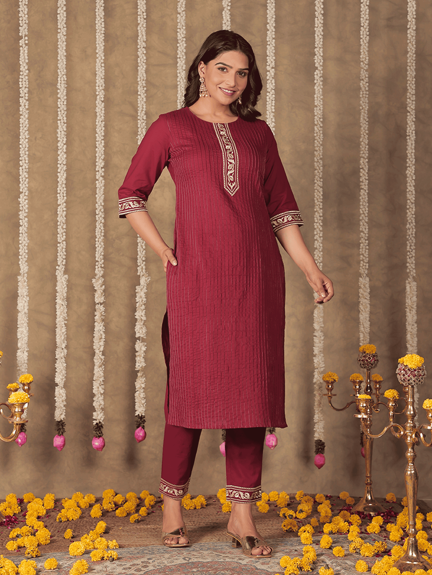Soft Cotton Solid Straight Maroon Kurta