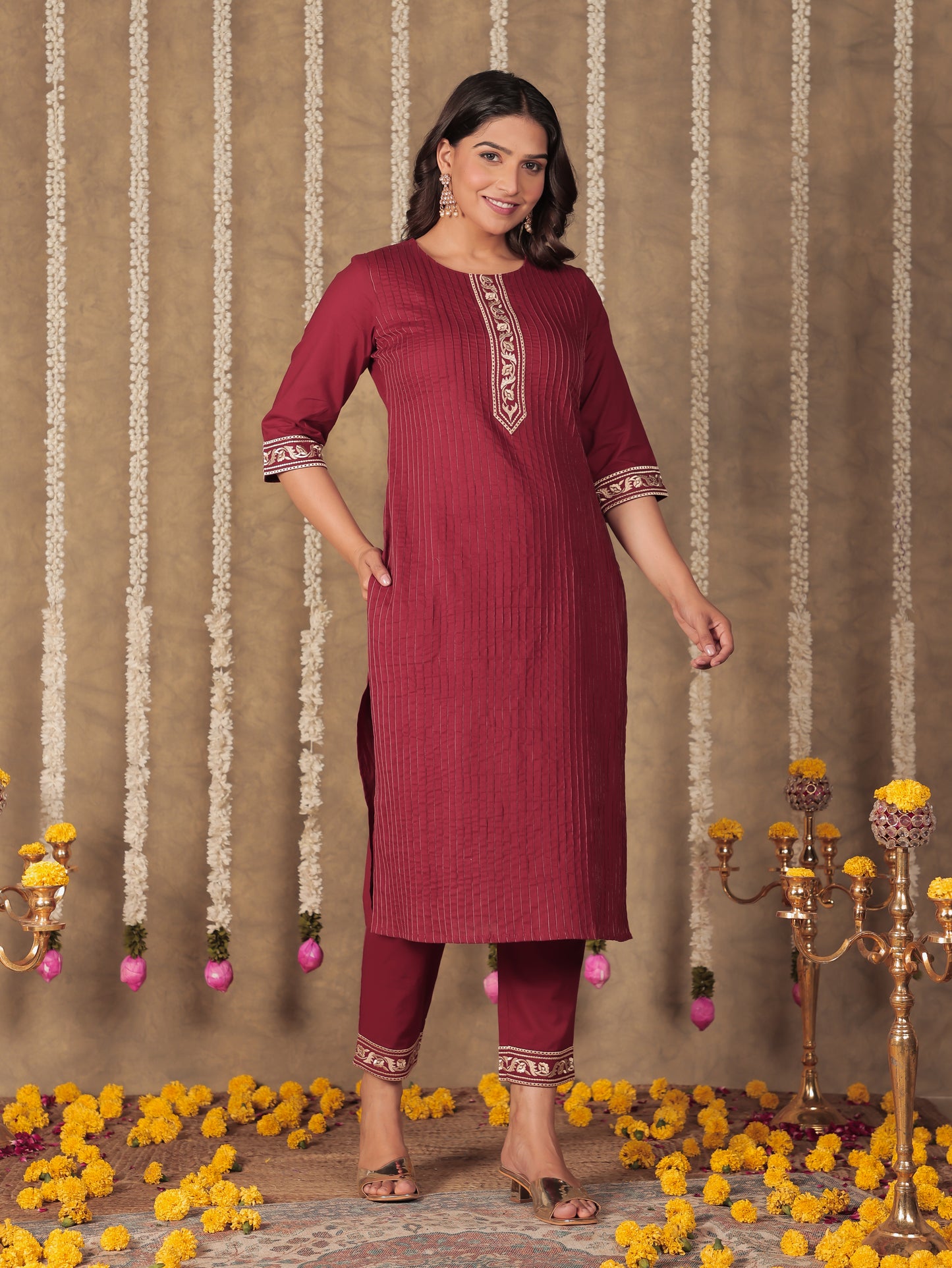 Soft Cotton Solid Straight Maroon Kurta